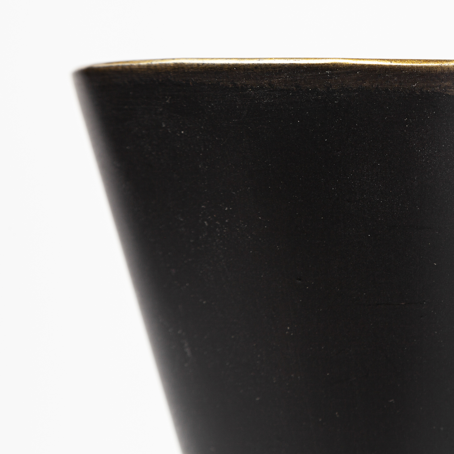 eris ii 7.3x12.6 black metal w/gold accent double-cone wall sconce