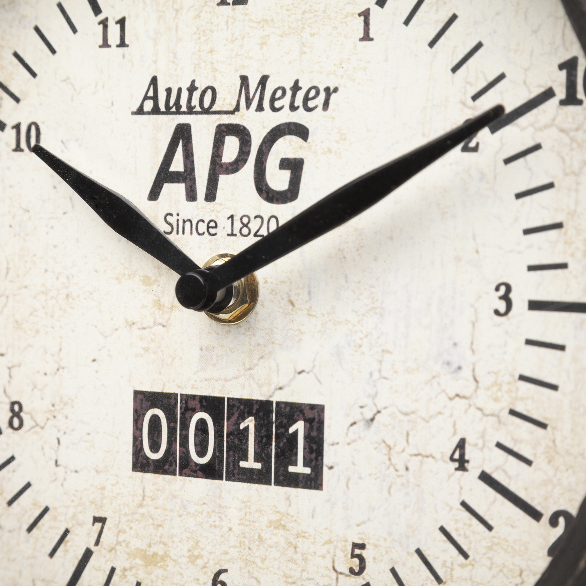 attalack ii black metal round face table clock
