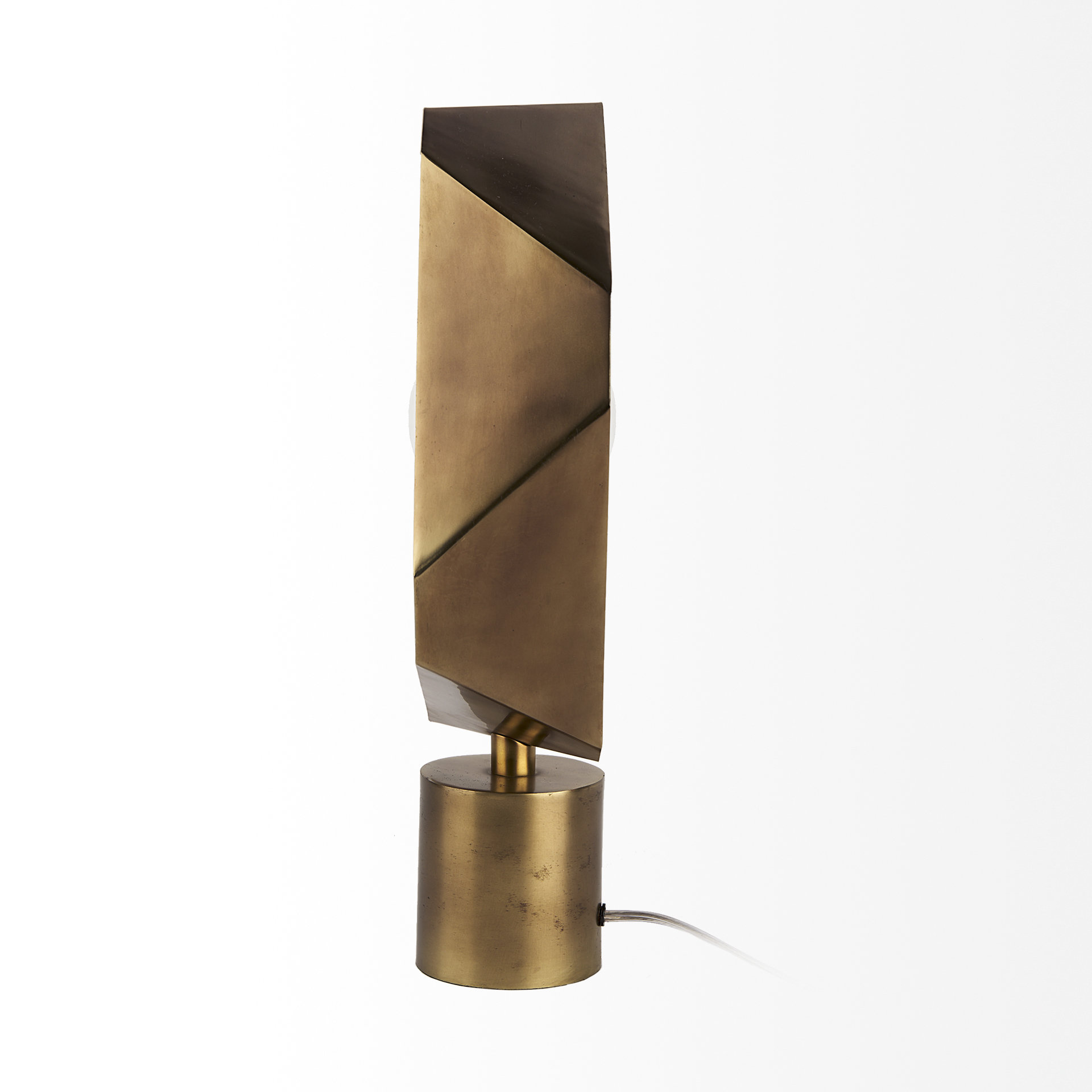 shamir 15l x 15w gold geometric metal table lamp