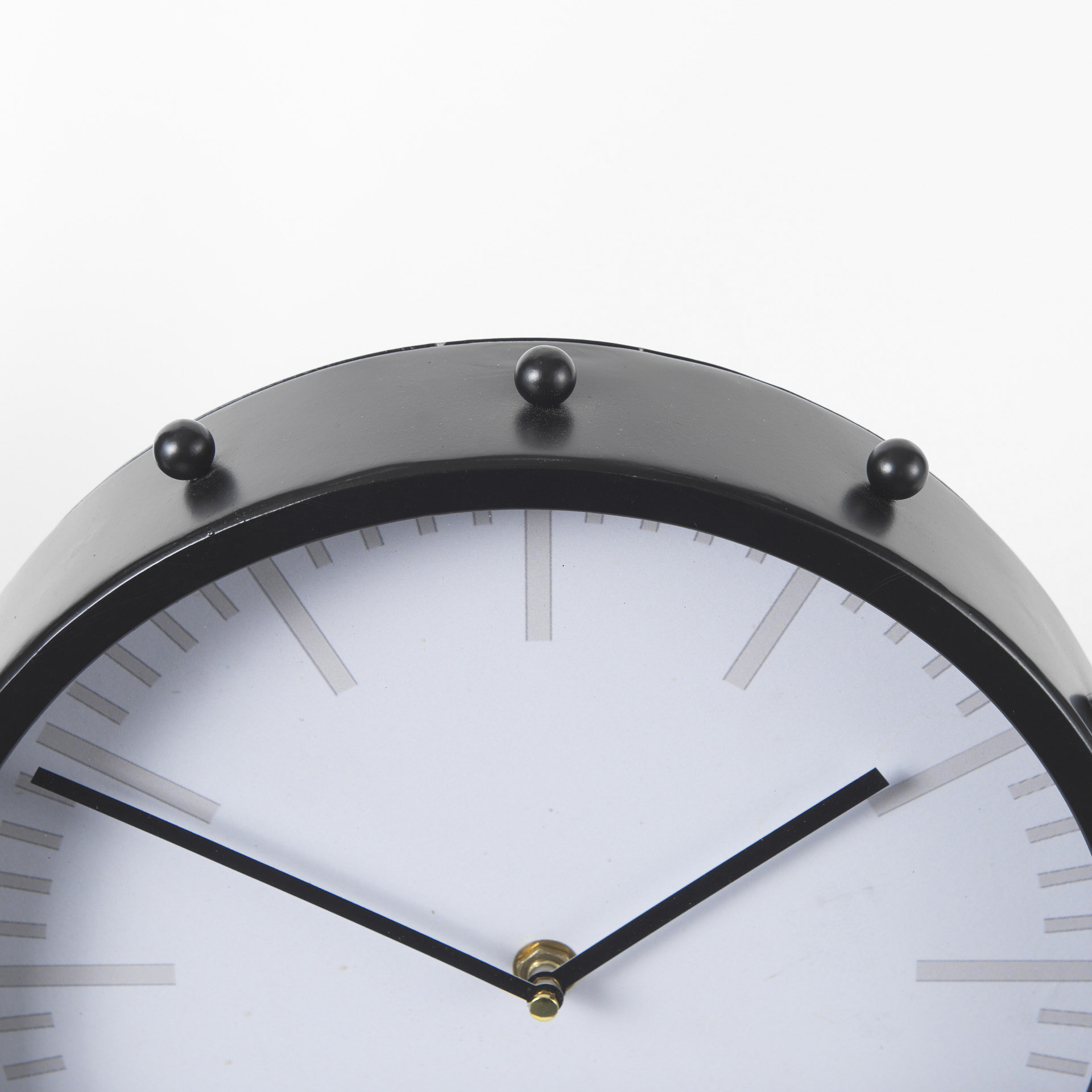 marian 11.0l x 3.1w x 11.0h black studded round table clock