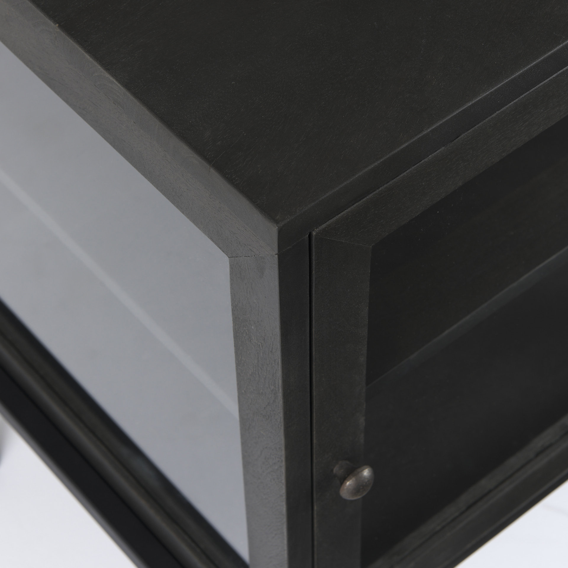 arelius 20l x 18w x 26h black-brown wood w/ black metal frame end/side table