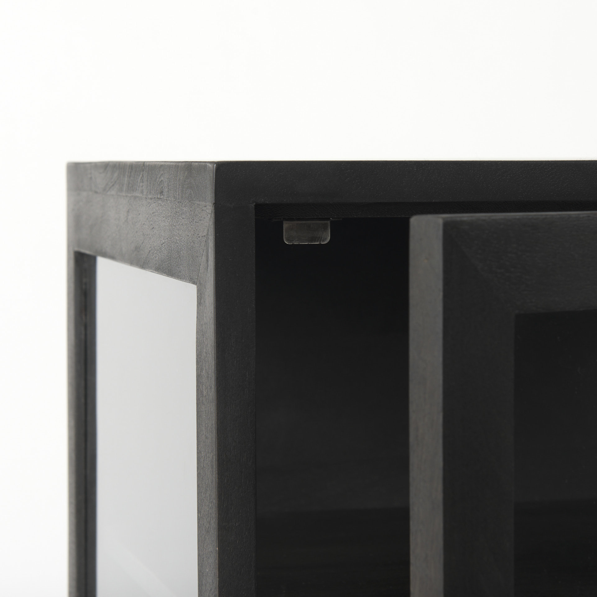 arelius 20l x 18w x 26h black-brown wood w/ black metal frame end/side table