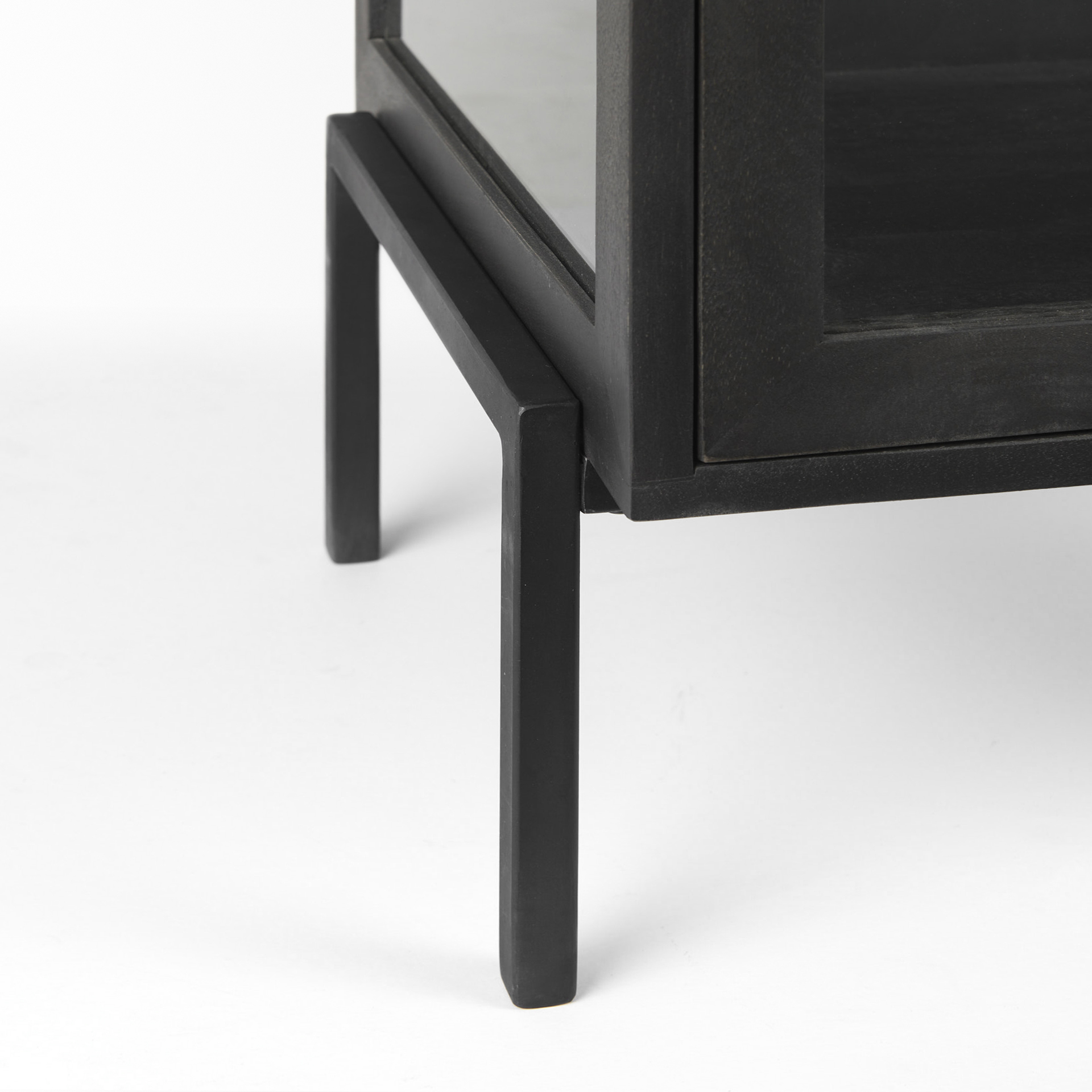arelius 20l x 18w x 26h black-brown wood w/ black metal frame end/side table