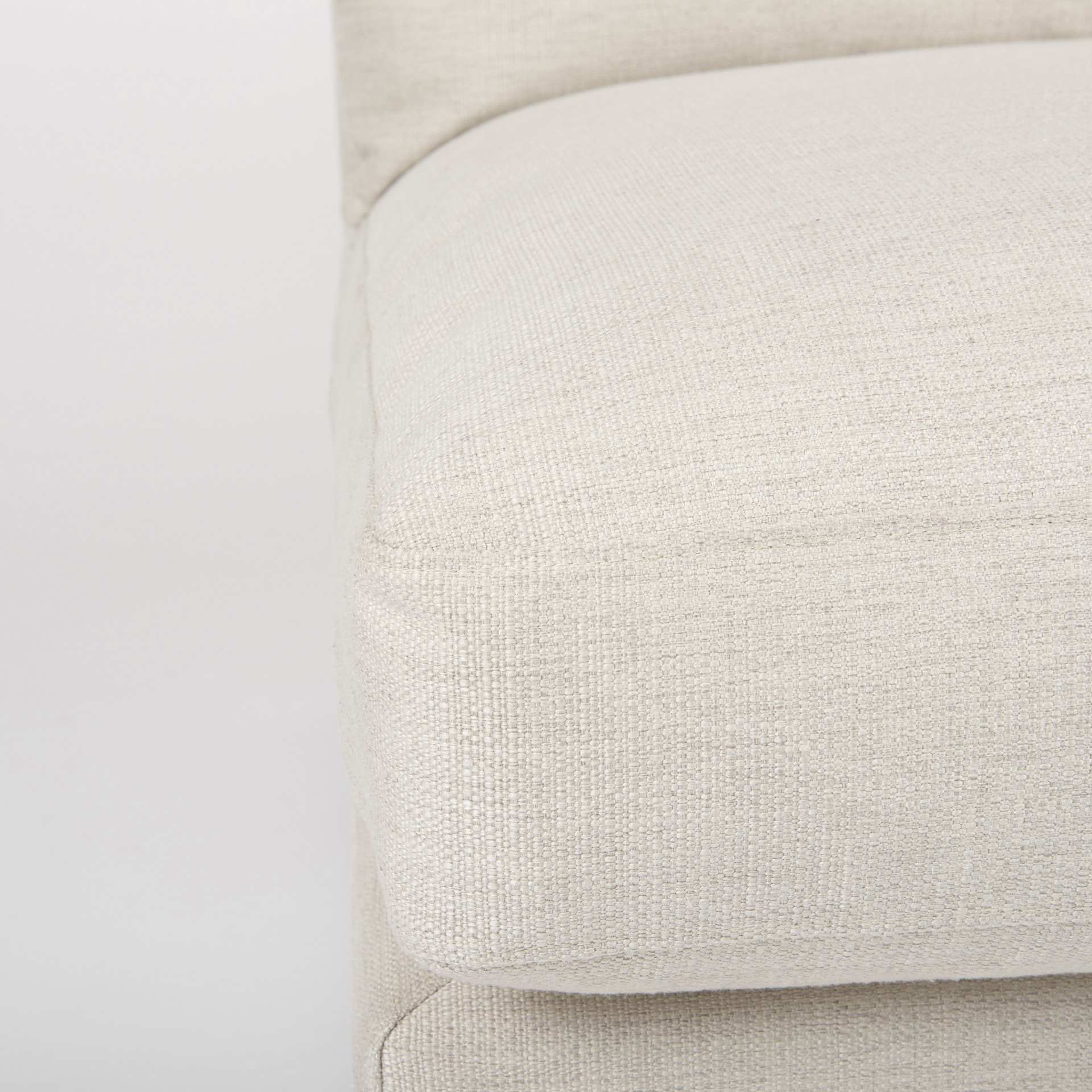 valence 38.2l x 38.6w x 28.3h beige armless sectional piece