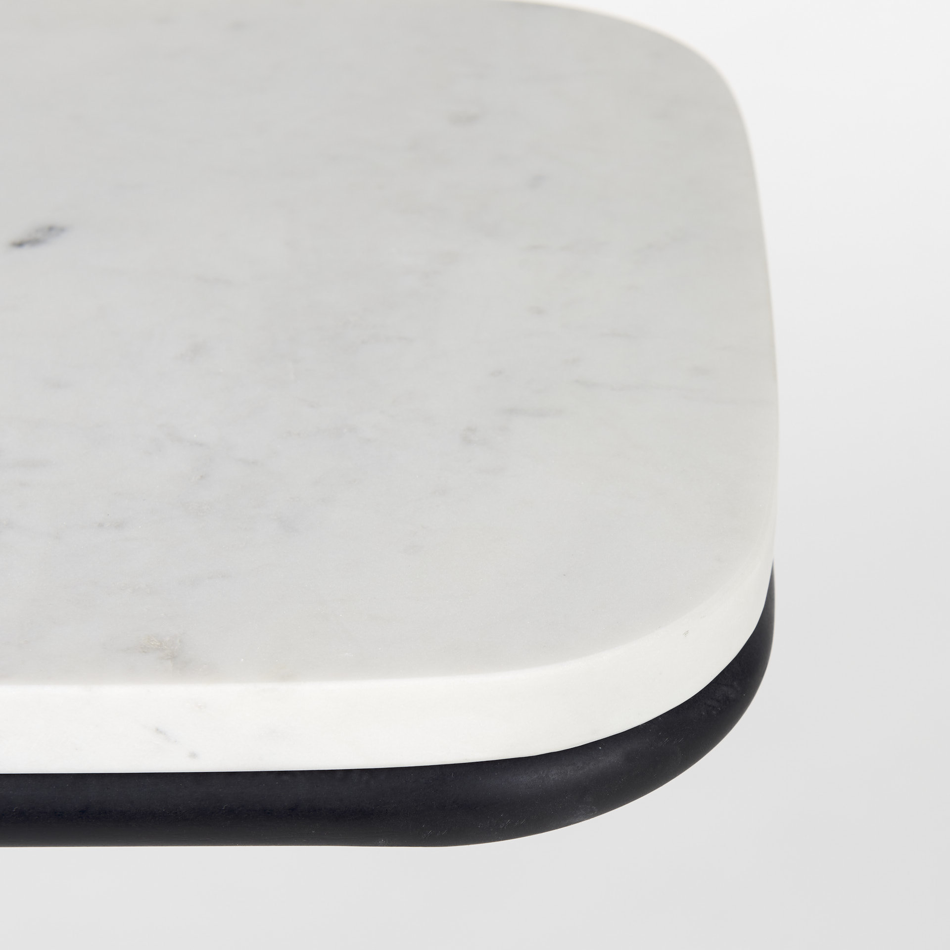 kyra 12.0l x 20.0w x 23.0h white marble top w/black iron frame c-shaped end and side table