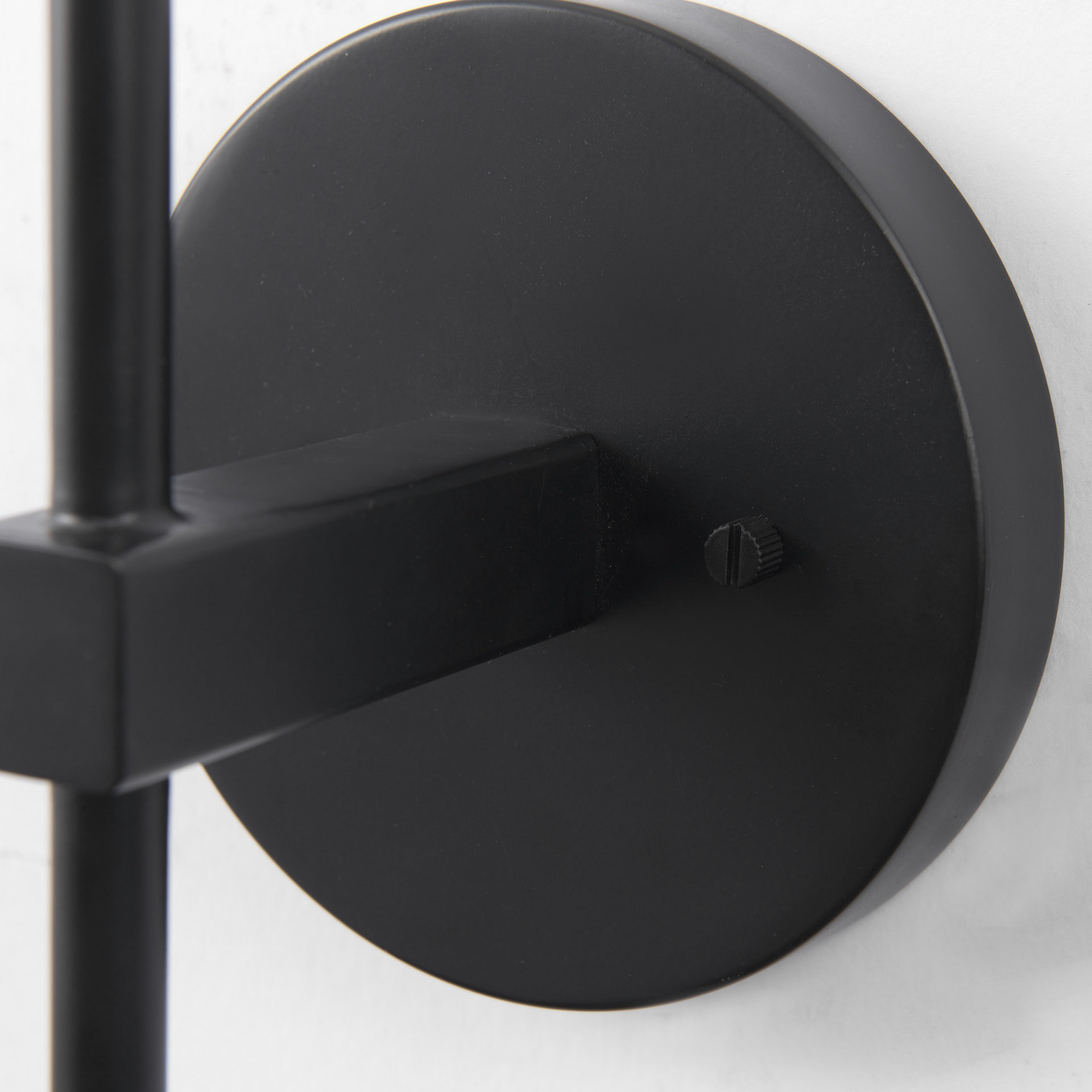 clyde 6.0l x 8.0w x 37.0h matte black w/glass round wall sconce