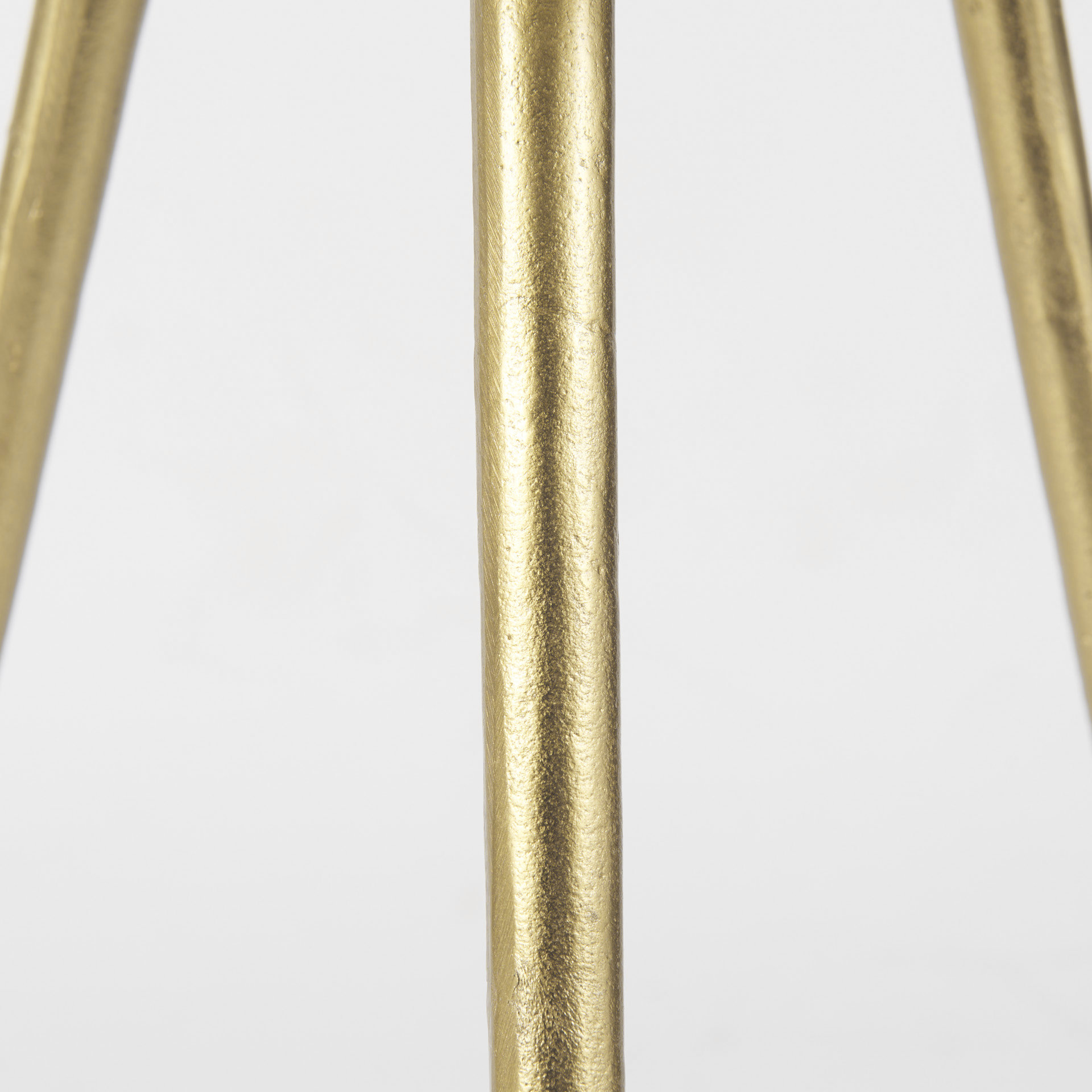 vivienne 16.0l x 16.0w x 19.0h white marble w/antique gold metal round small side table
