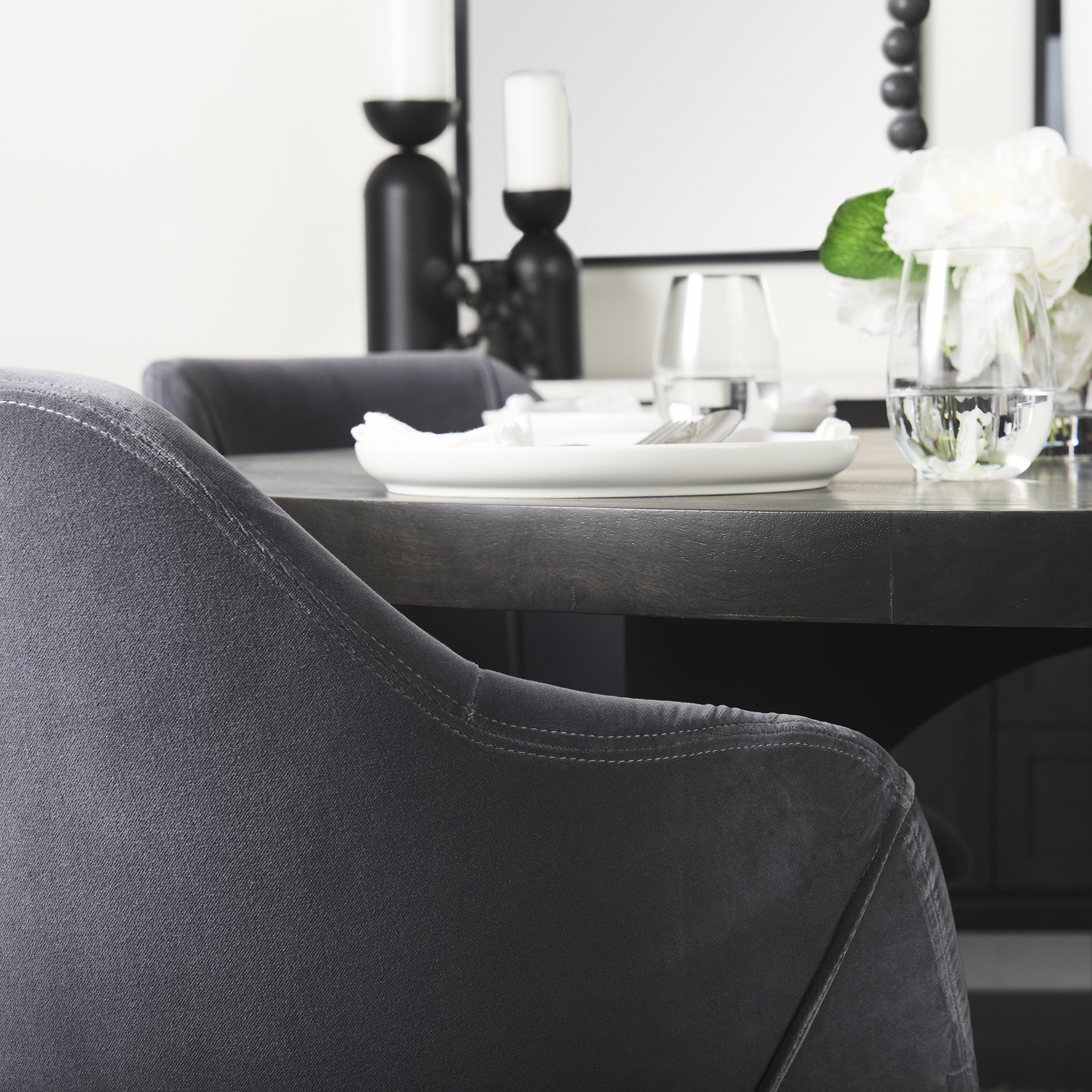 liesl 54.l x 54.0w x 30.0h black wood w/ circular top dining table