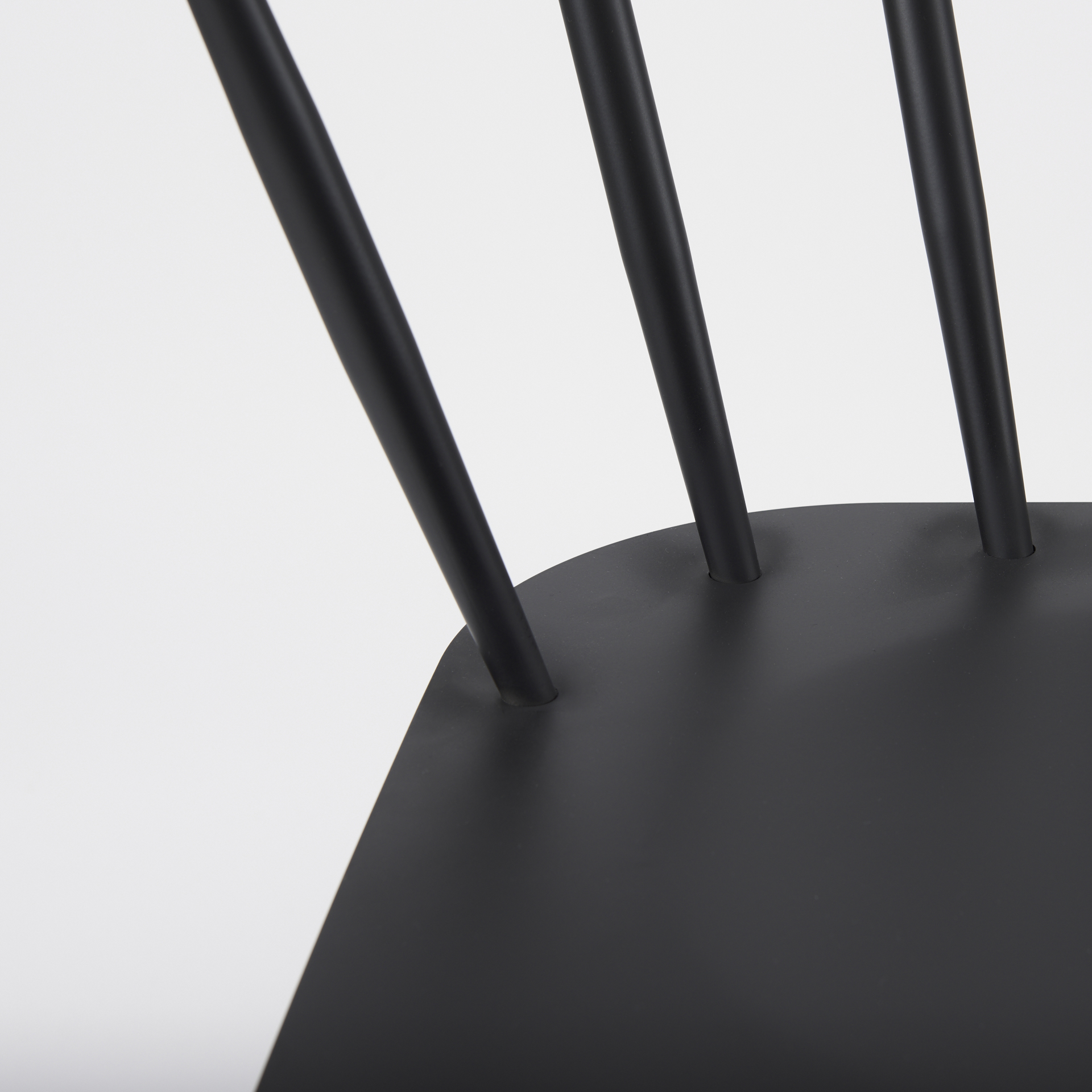 colin 21.3l x 21.3w x 30.3h black metal dining chair