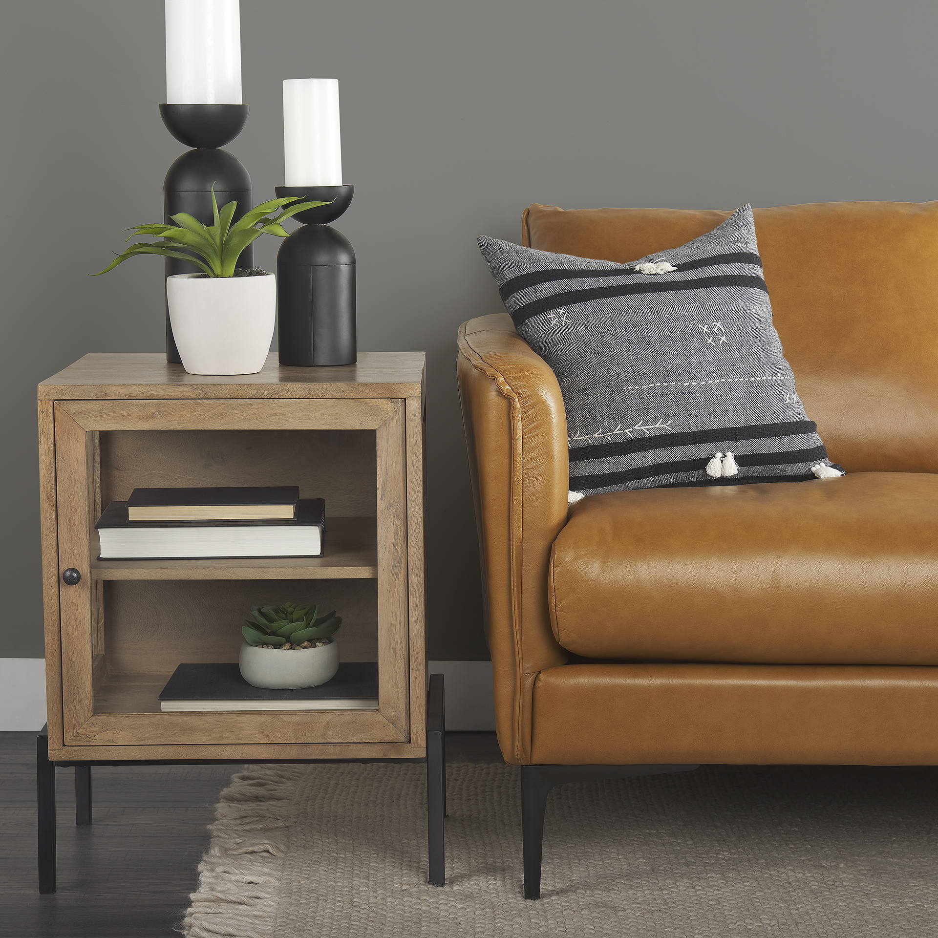 arelius 20l x 18w x 26h light brown wood w/ black metal frame end/side table