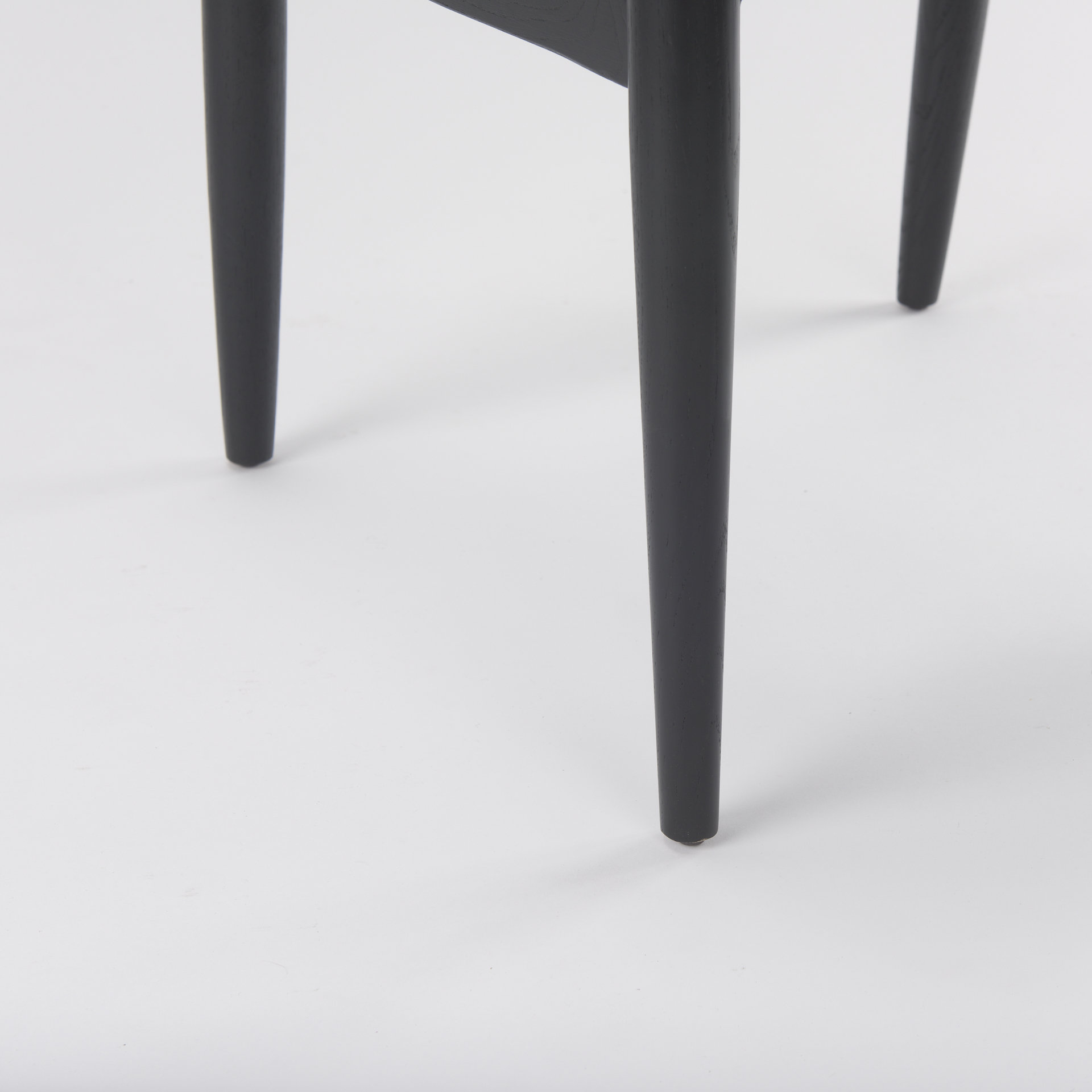 cline 20.9l x 23.0w x 31.9h gray fabric w/black wood dining chair