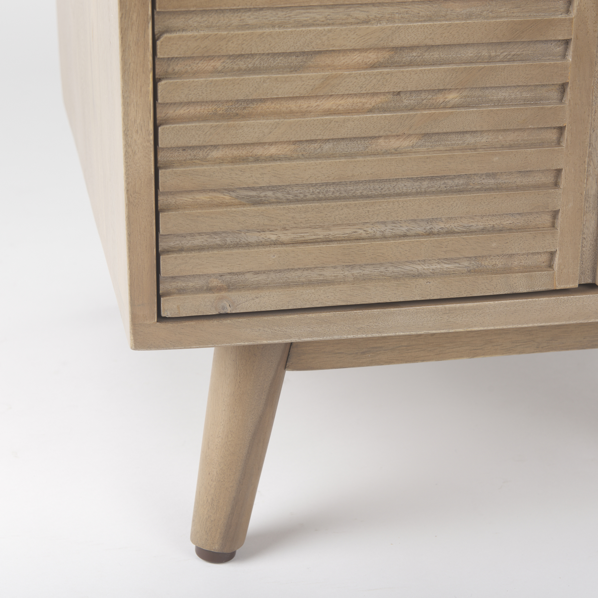 sable 19.0l x 19.0w x 21.5h light brown wood side table