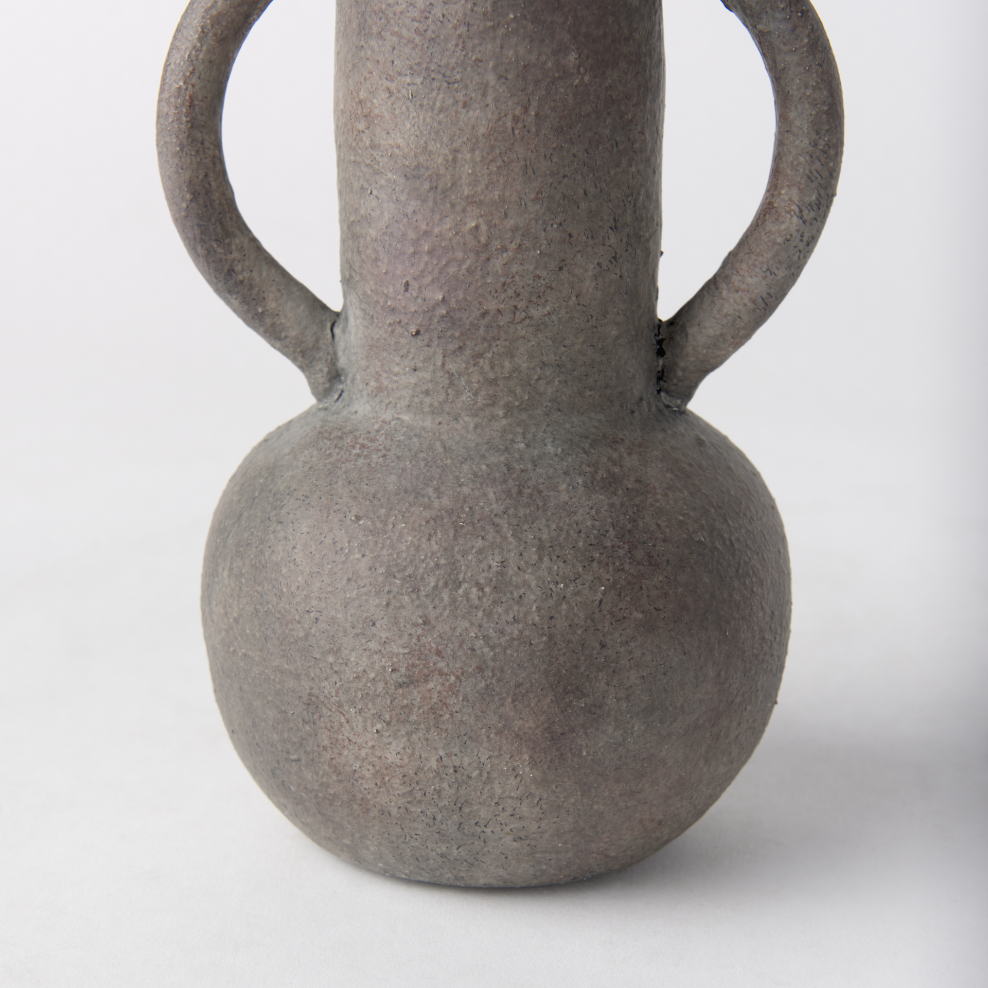 armani 6.7h brown-gray double ear vase