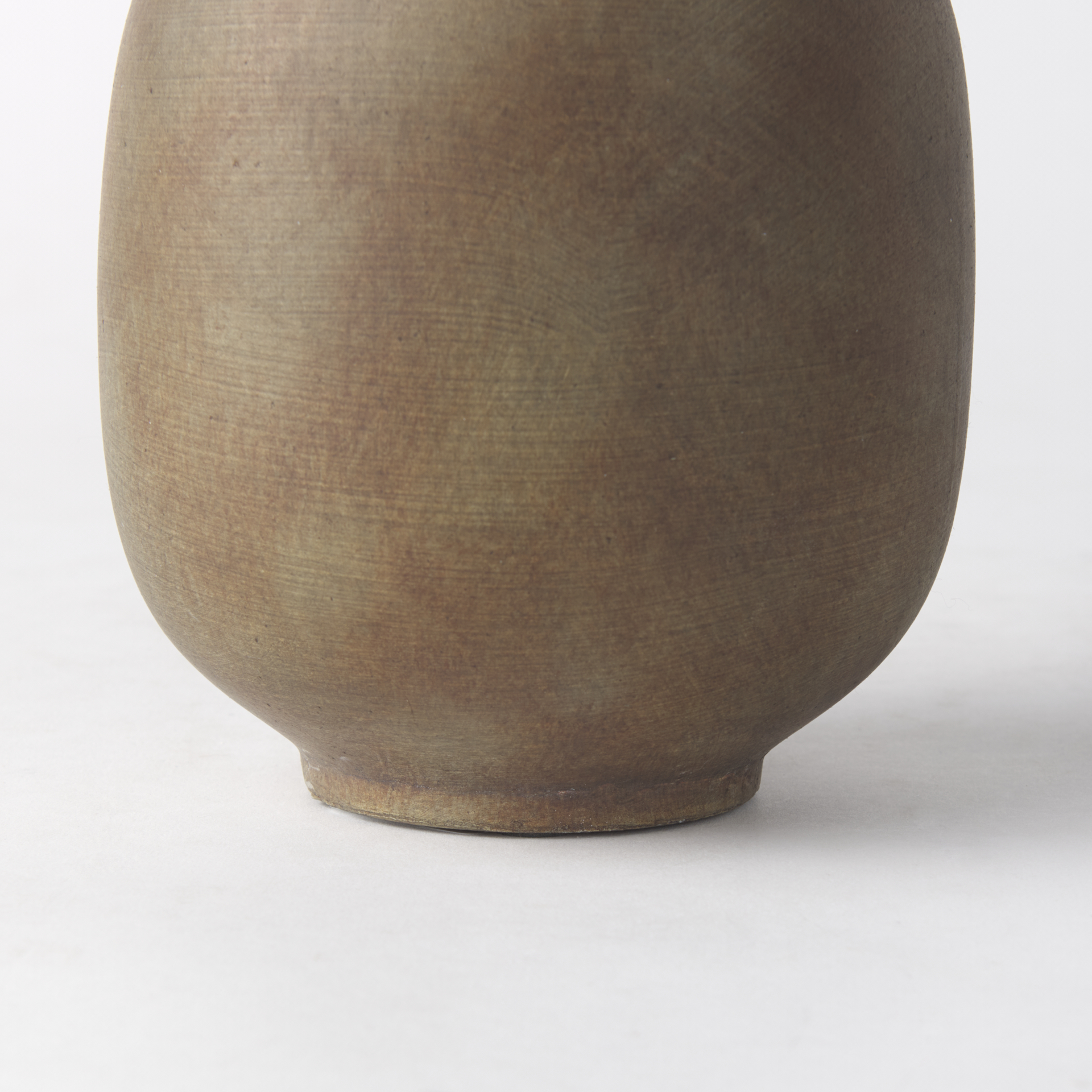 rylee 7.7h medium brown ceramic vase