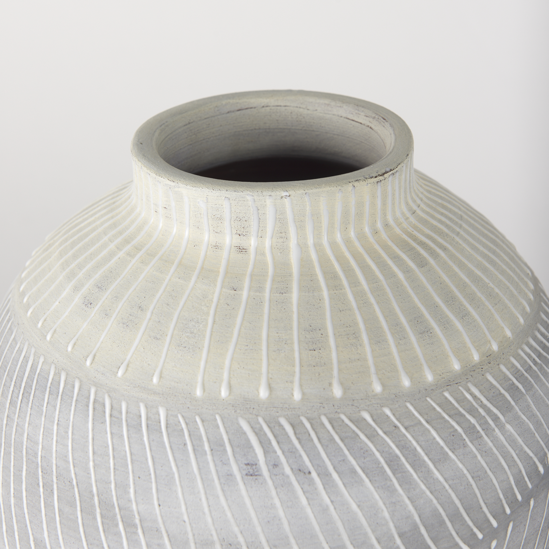 blume 12.5h off-white w/ gray textured vase