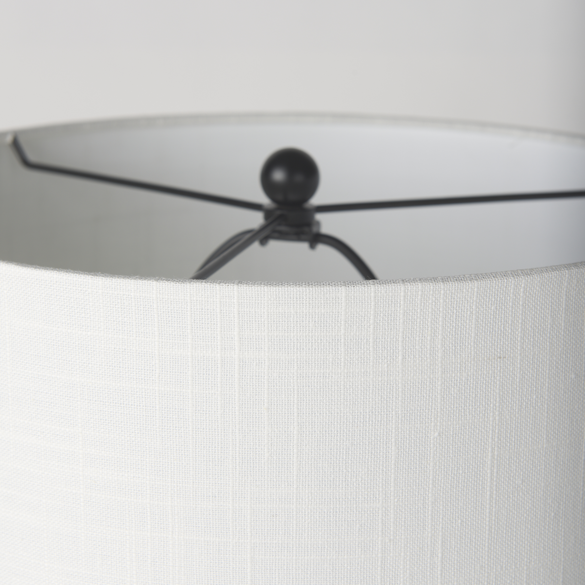 sarah 15.0l x 10.0w x 22.2h arched black metal w/marble cube and white shade table lamp