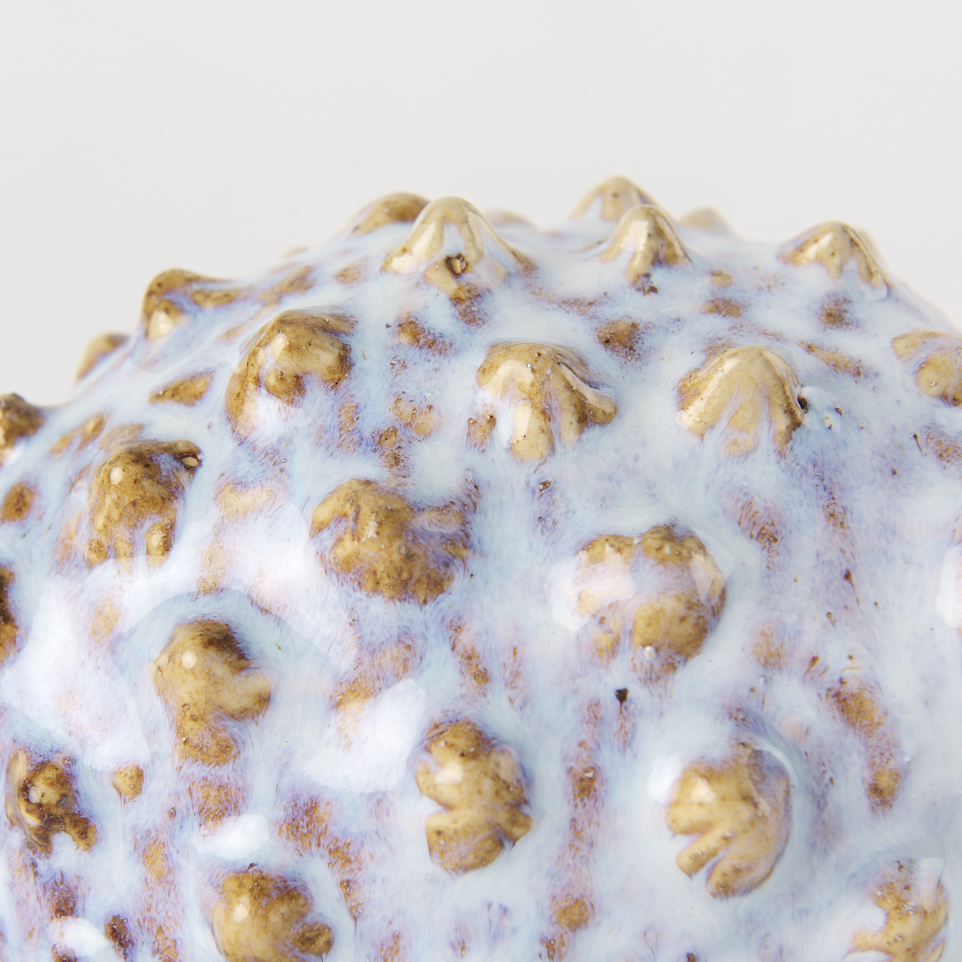 spike i (small) 8l x 4w off-white ceramic puffer fish