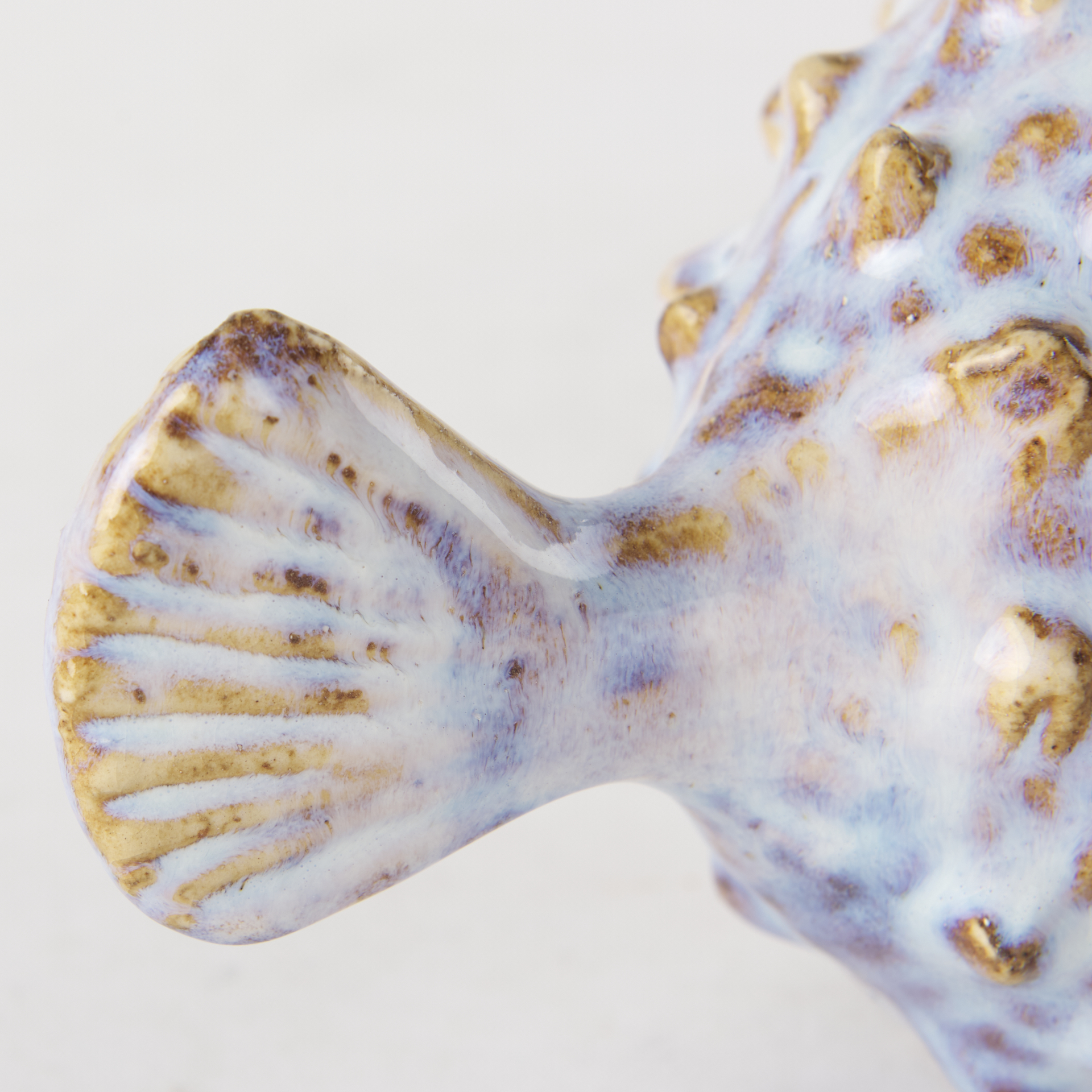 spike i (small) 8l x 4w off-white ceramic puffer fish
