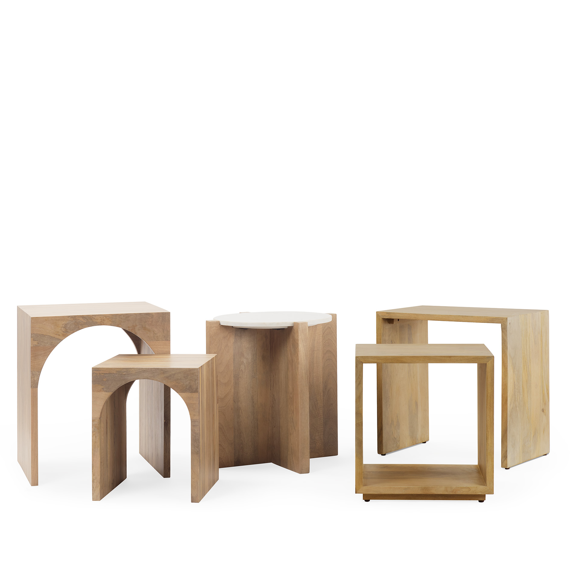 alanna 22.0l x 15.0w x 22.0h set of 2 brown wood nesting accent tables