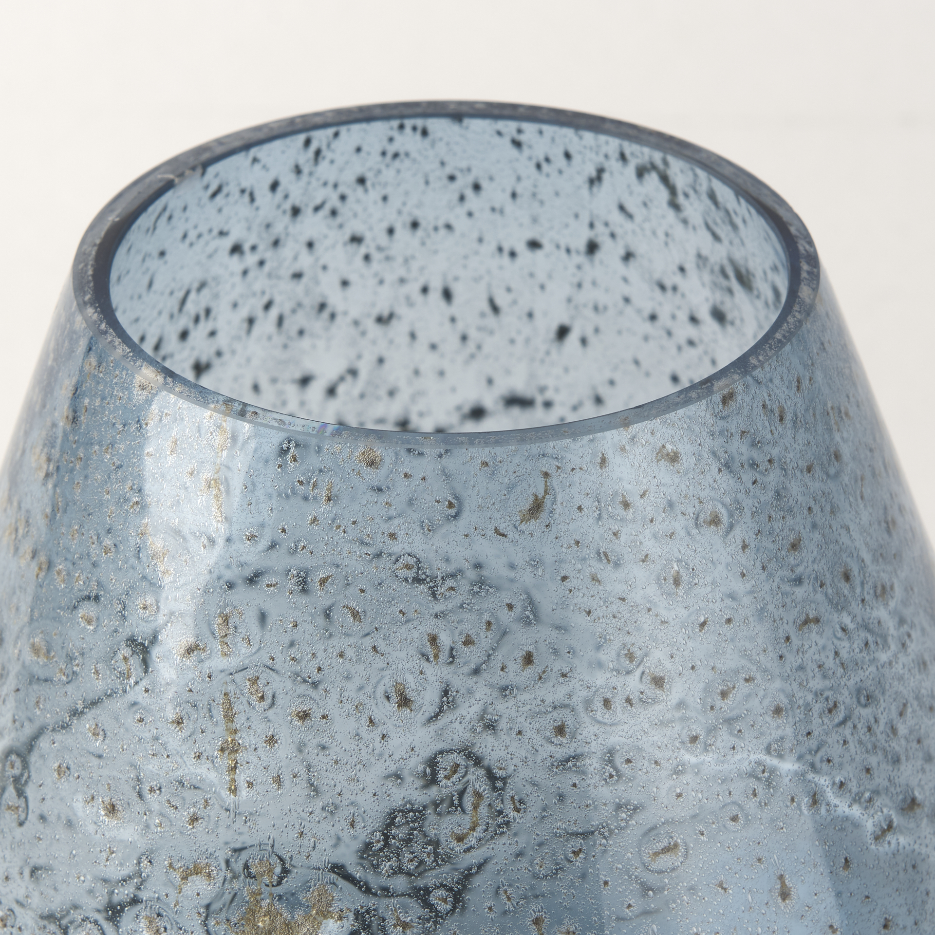 robyn short blue glass vase