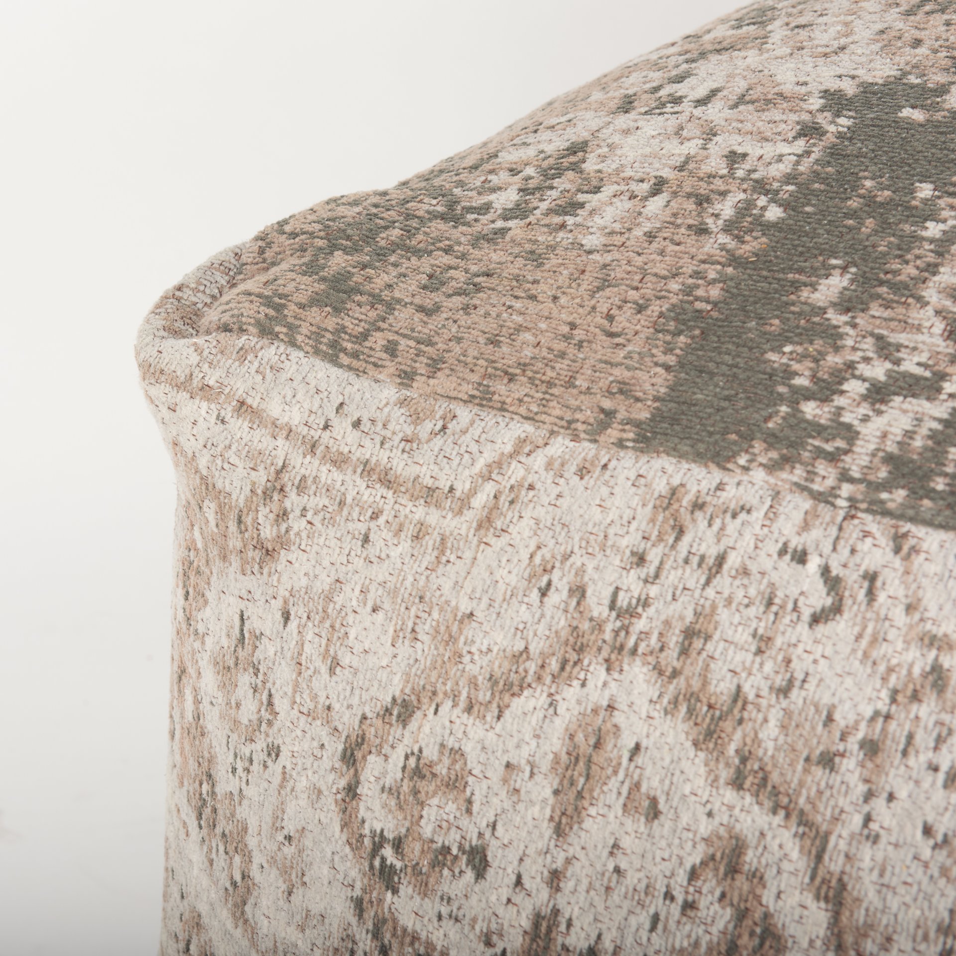 khloe large taupe pouf