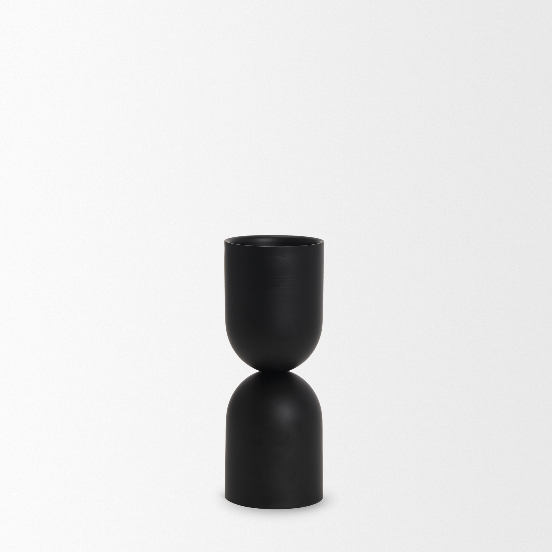 qamra short black metal pillar candle holder