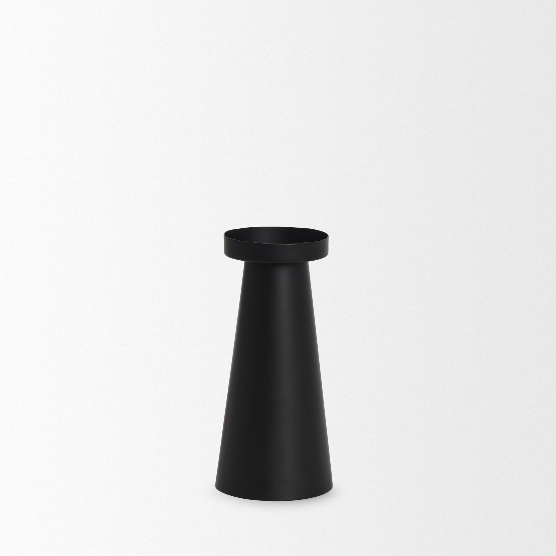 quadir medium matte black metal candle holder