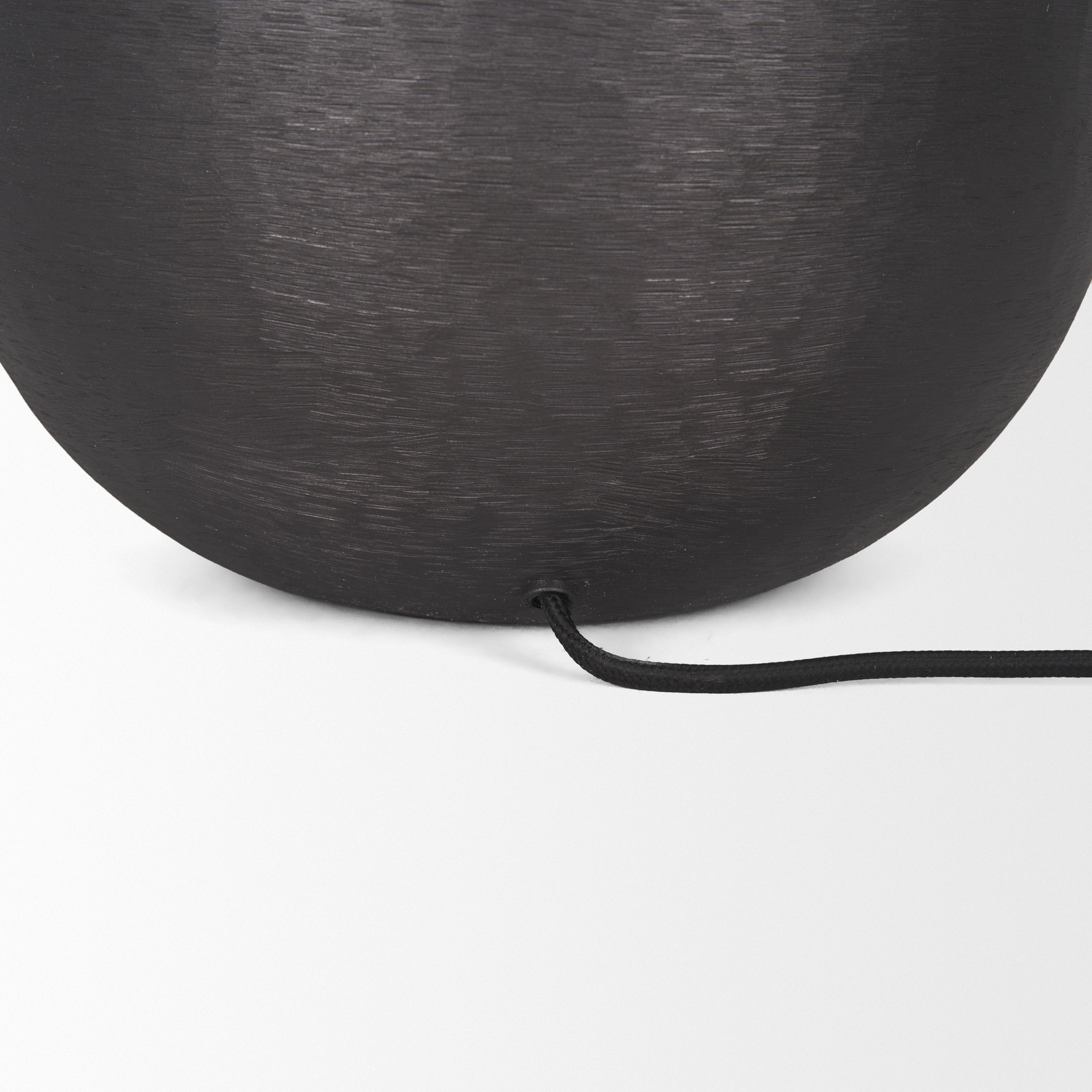 sadiyah black brushed metal w/ beige shade table lamp
