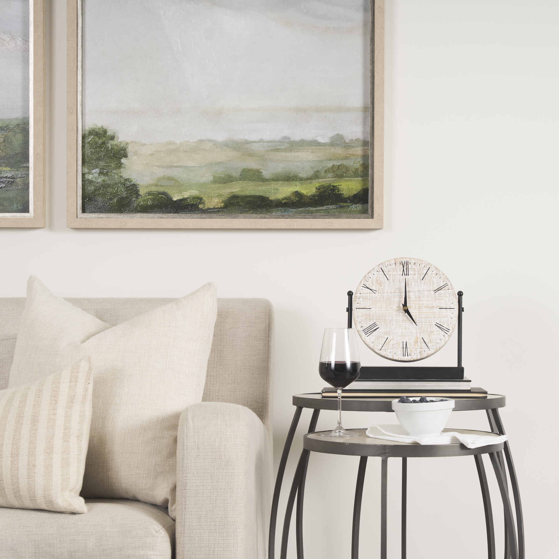 raja matte black metal w/ wood table clock