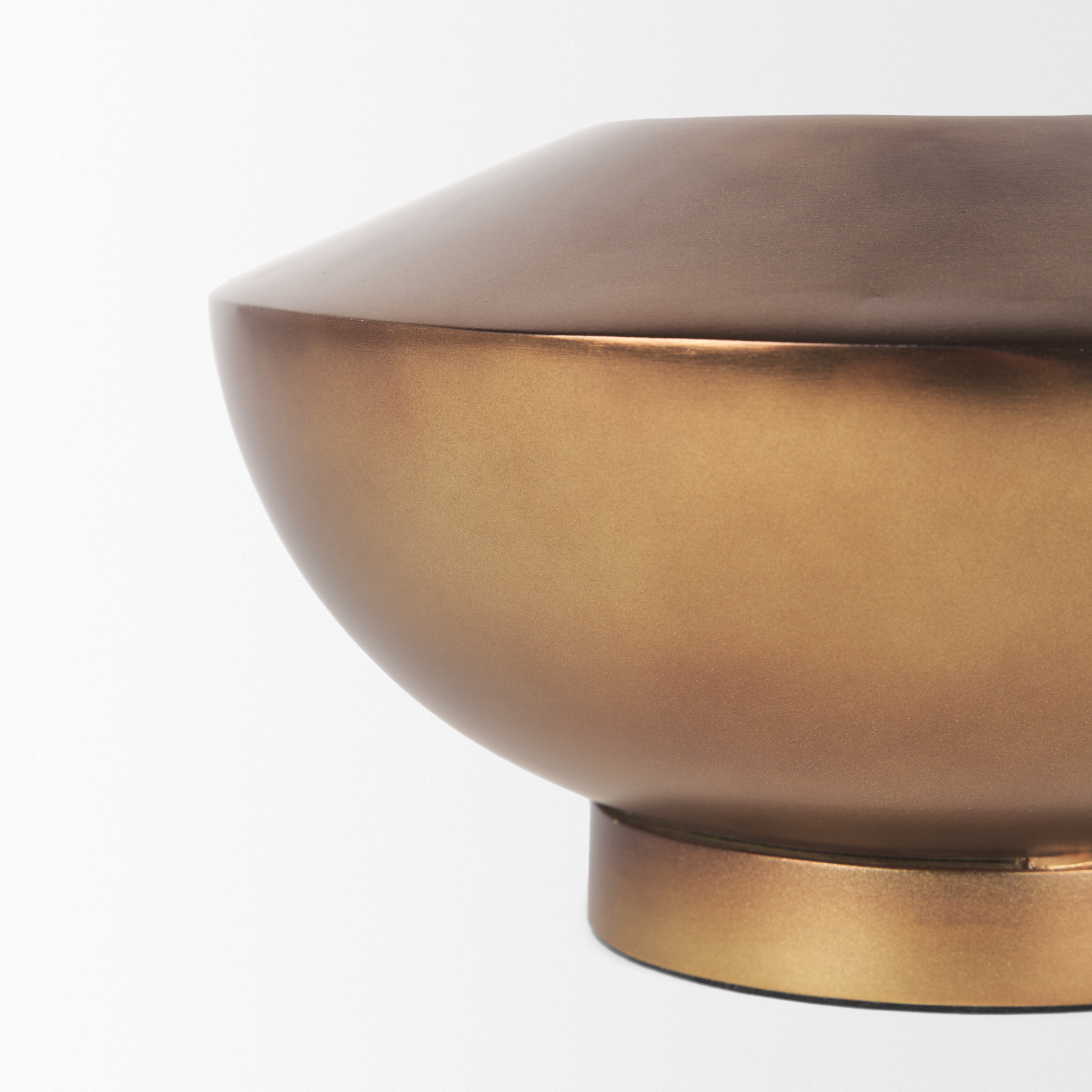 quiana medium textured gold metal vase