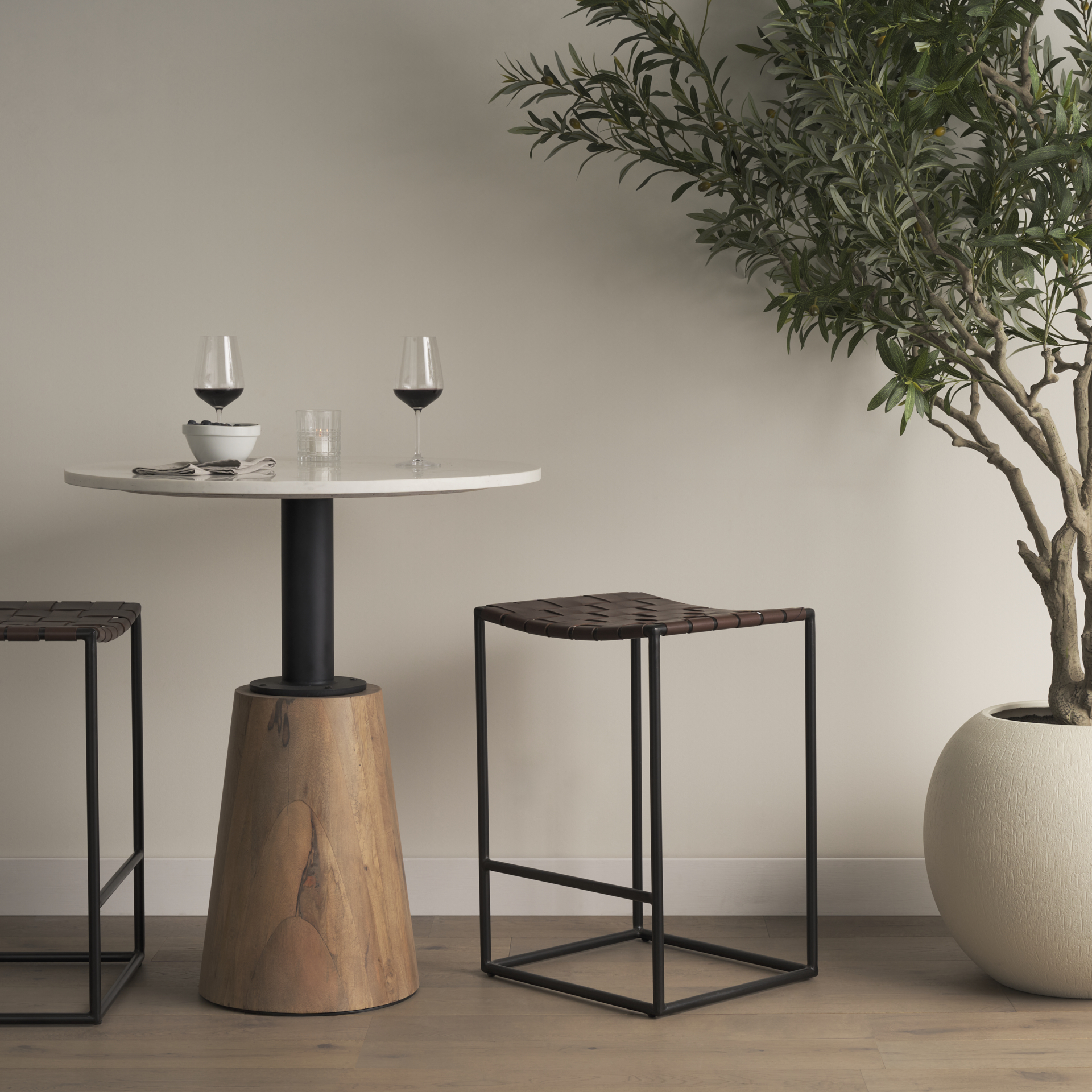 clarissa 18.0l x 16.0w x 26.25h dark brown woven leather seat w/ black iron frame counter stool