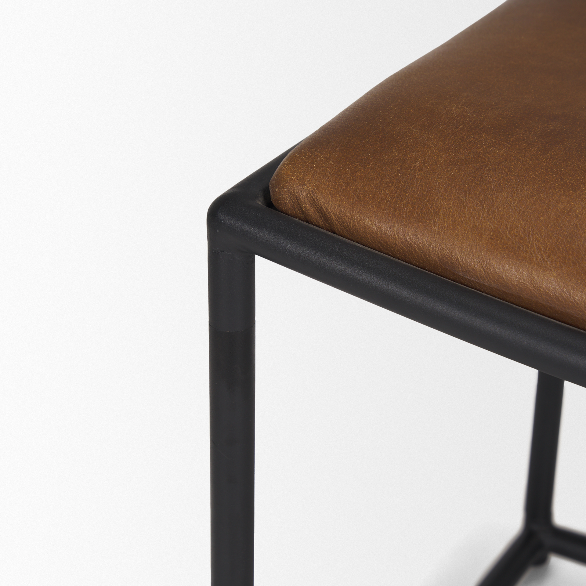 taniel brown leather w/ black metal stool