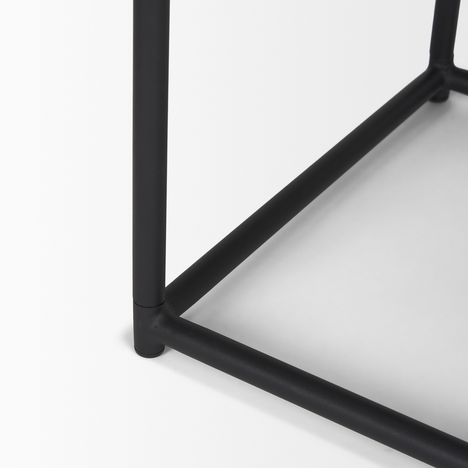 taniel brown leather w/ black metal stool