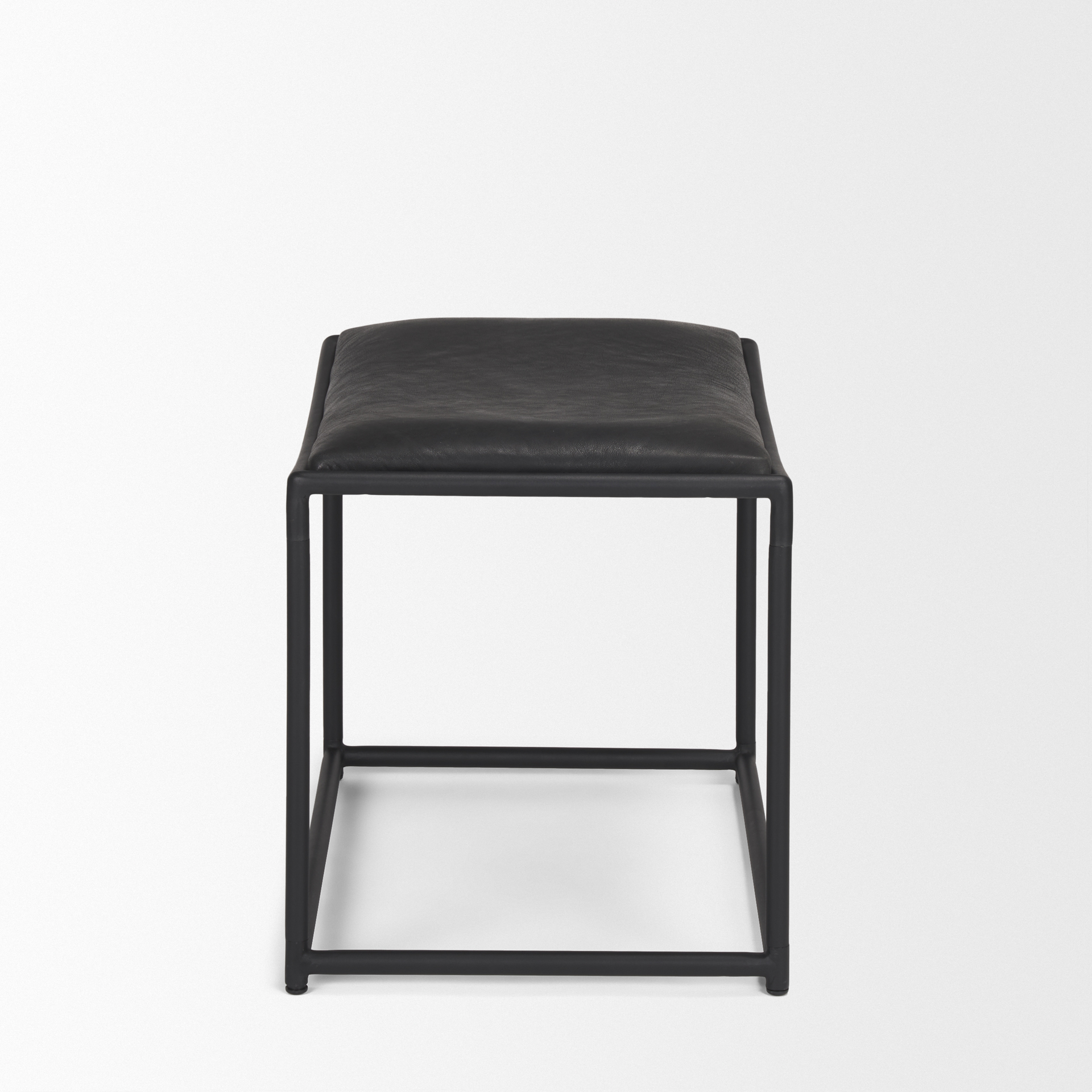 taniel black leather w/ black metal stool