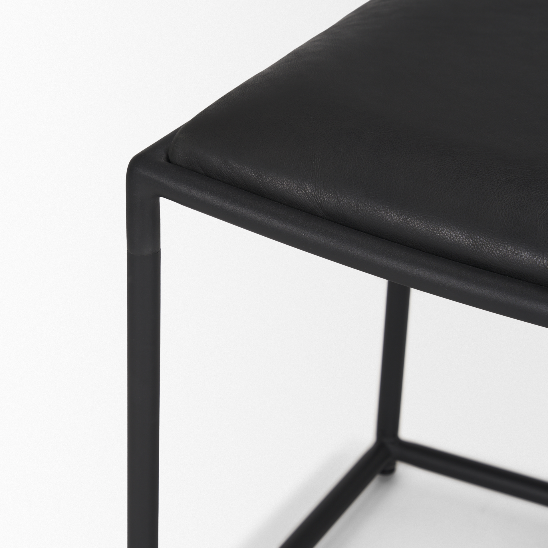 taniel black leather w/ black metal stool