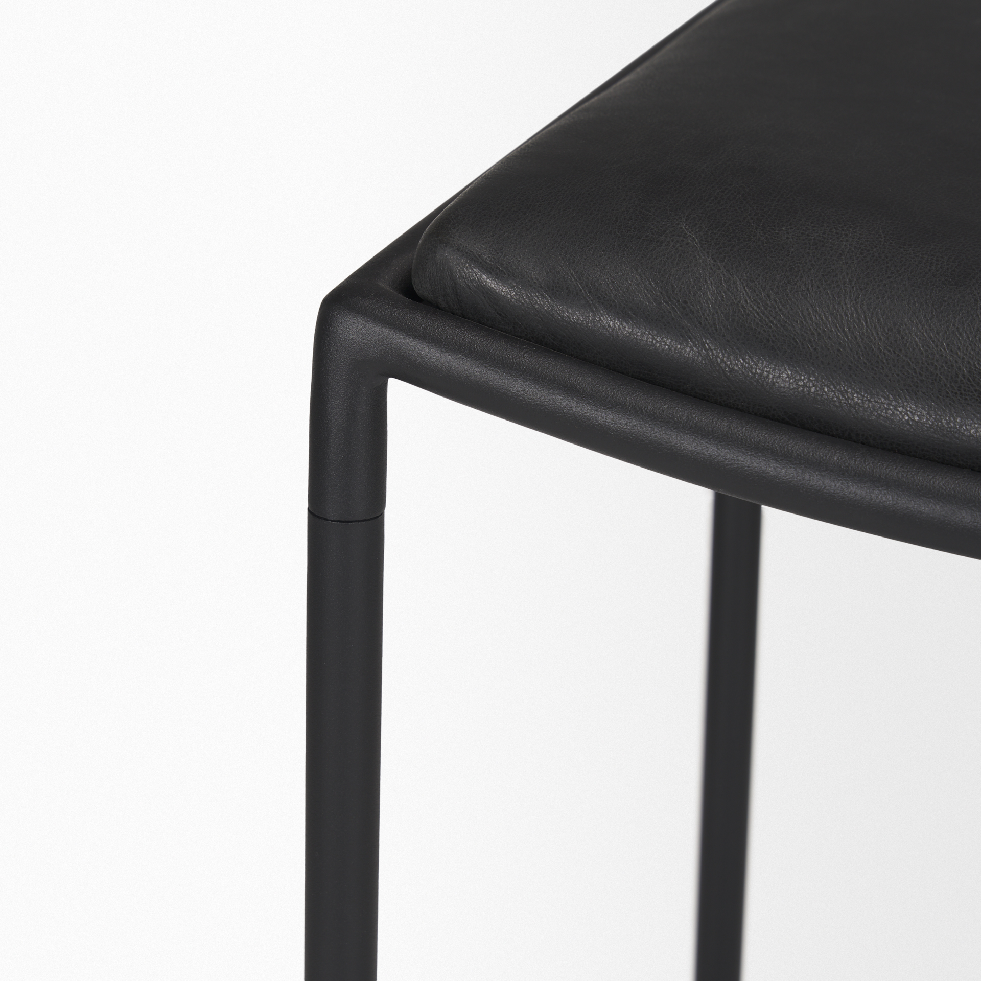 taniel black leather w/ black metal counter stool