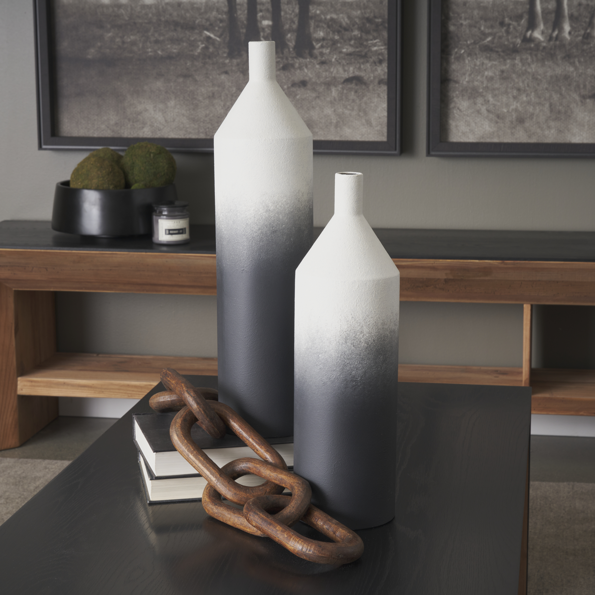 townley small white w/ black ombre metal vase