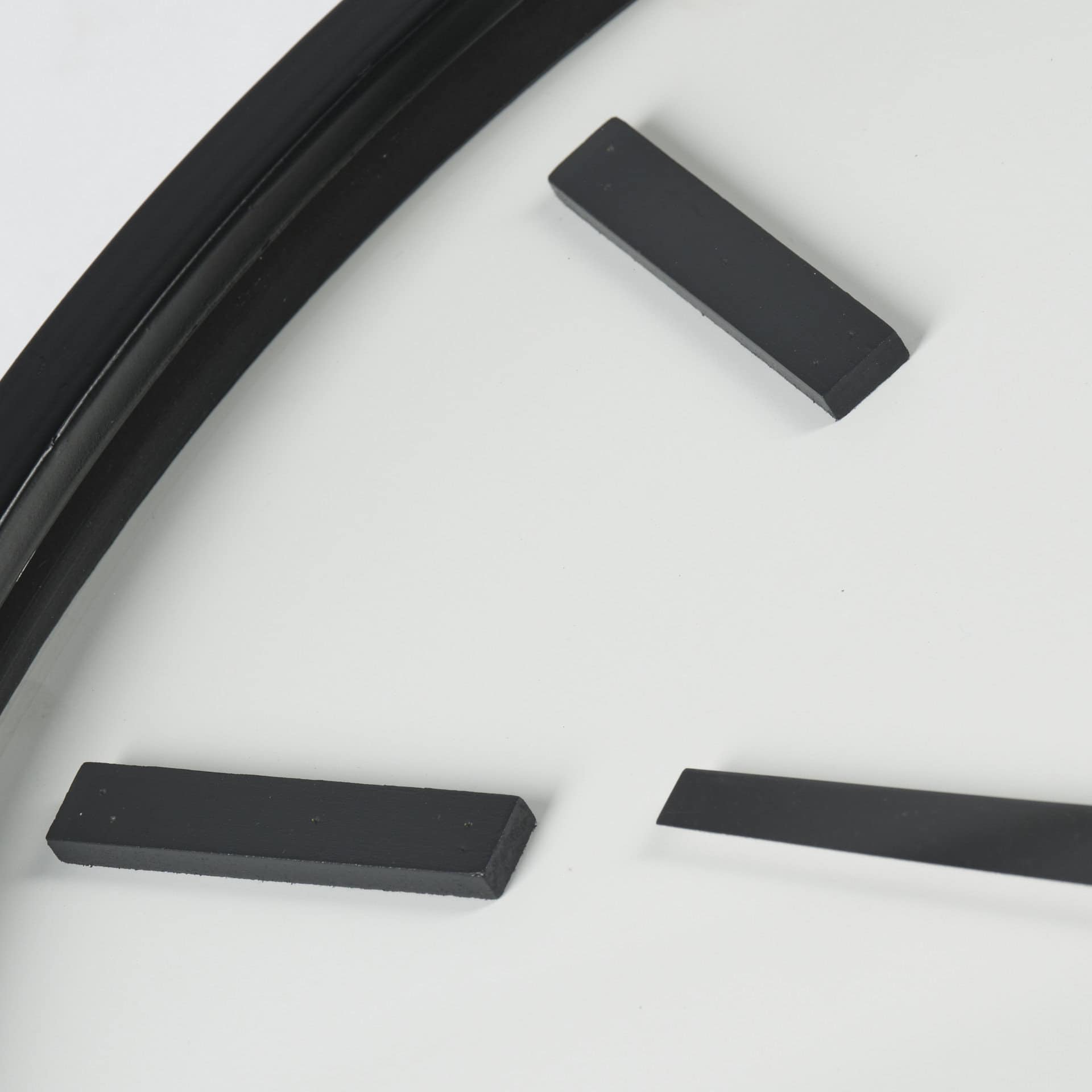 Modern 24 Round Wall Clock With Black Frame And Wooden Markings 2 Modern 24 Round Wall Clock With Black Frame And Wooden Markings - Image 2