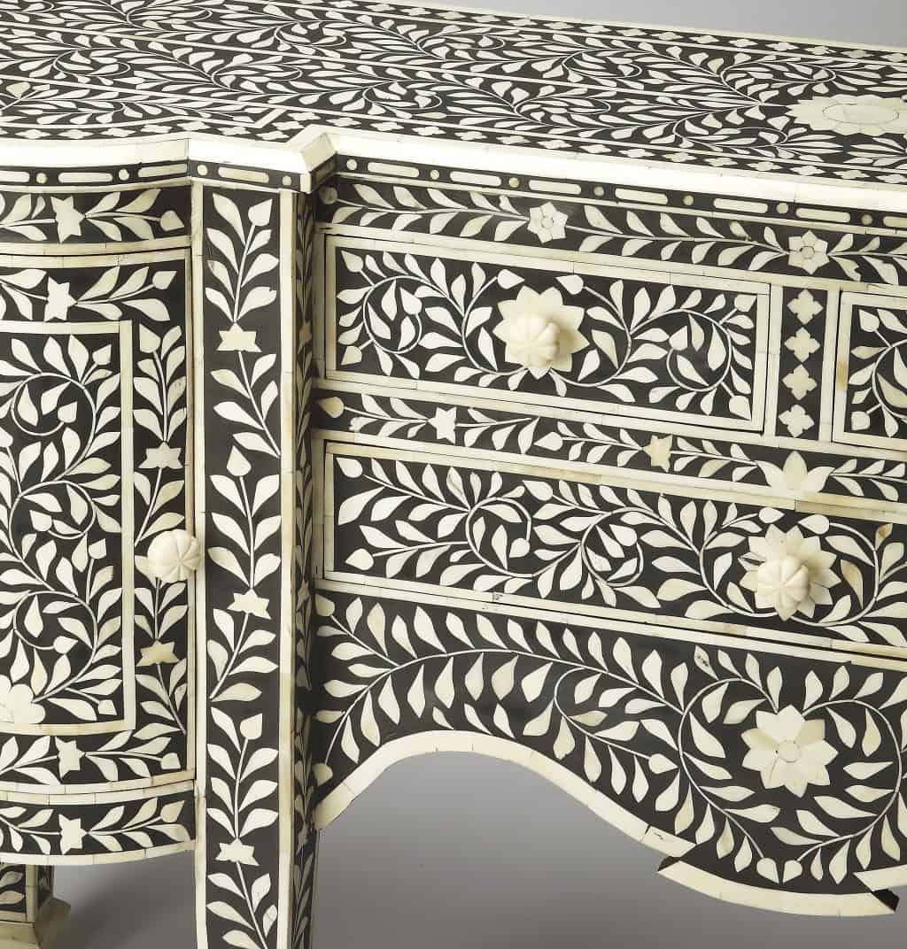 Black Wood Sideboard with Three Drawers and Two Doors 8 Black Wood Sideboard with Three Drawers and Two Doors - Image 8