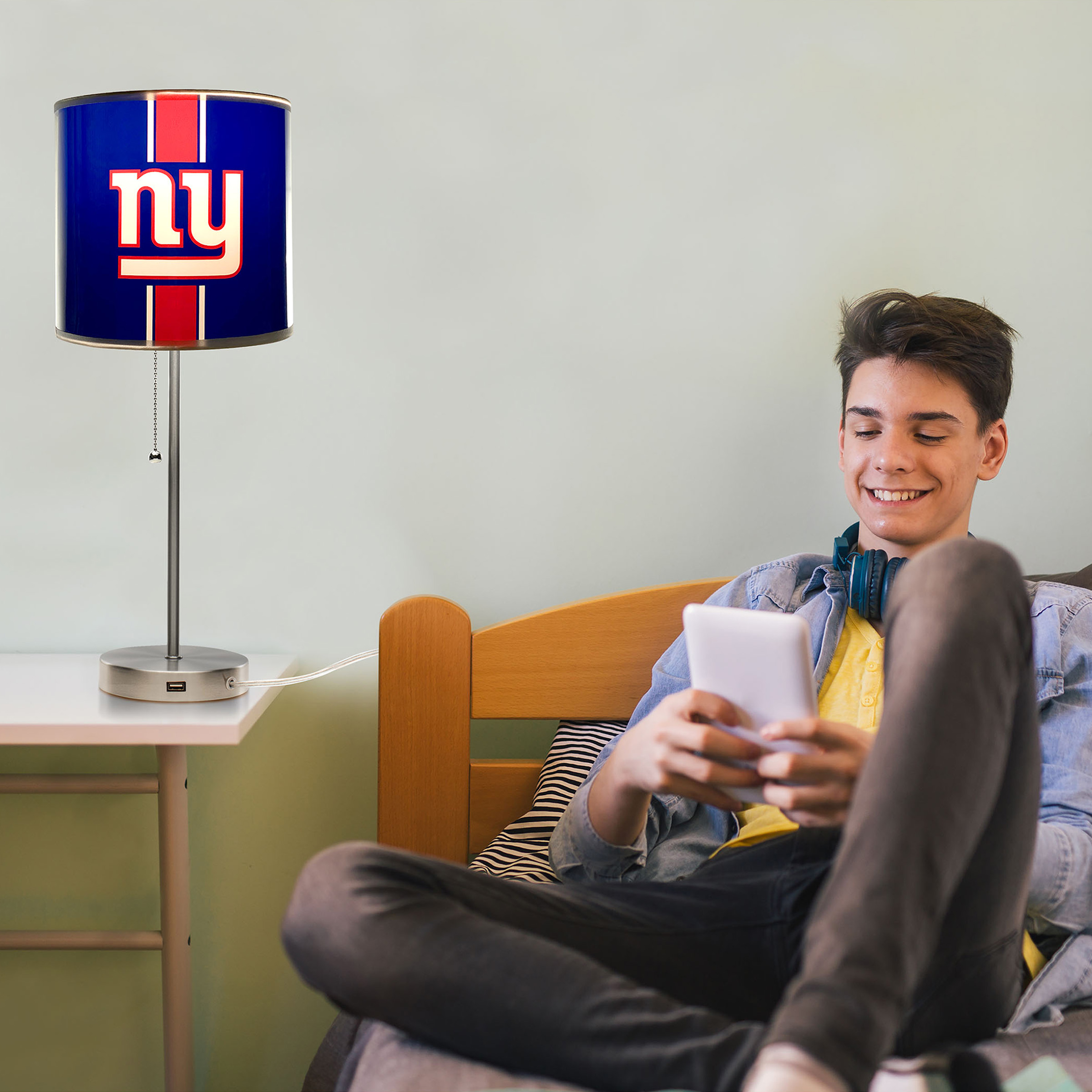 giants chrome usb charging lamp with changeable shade