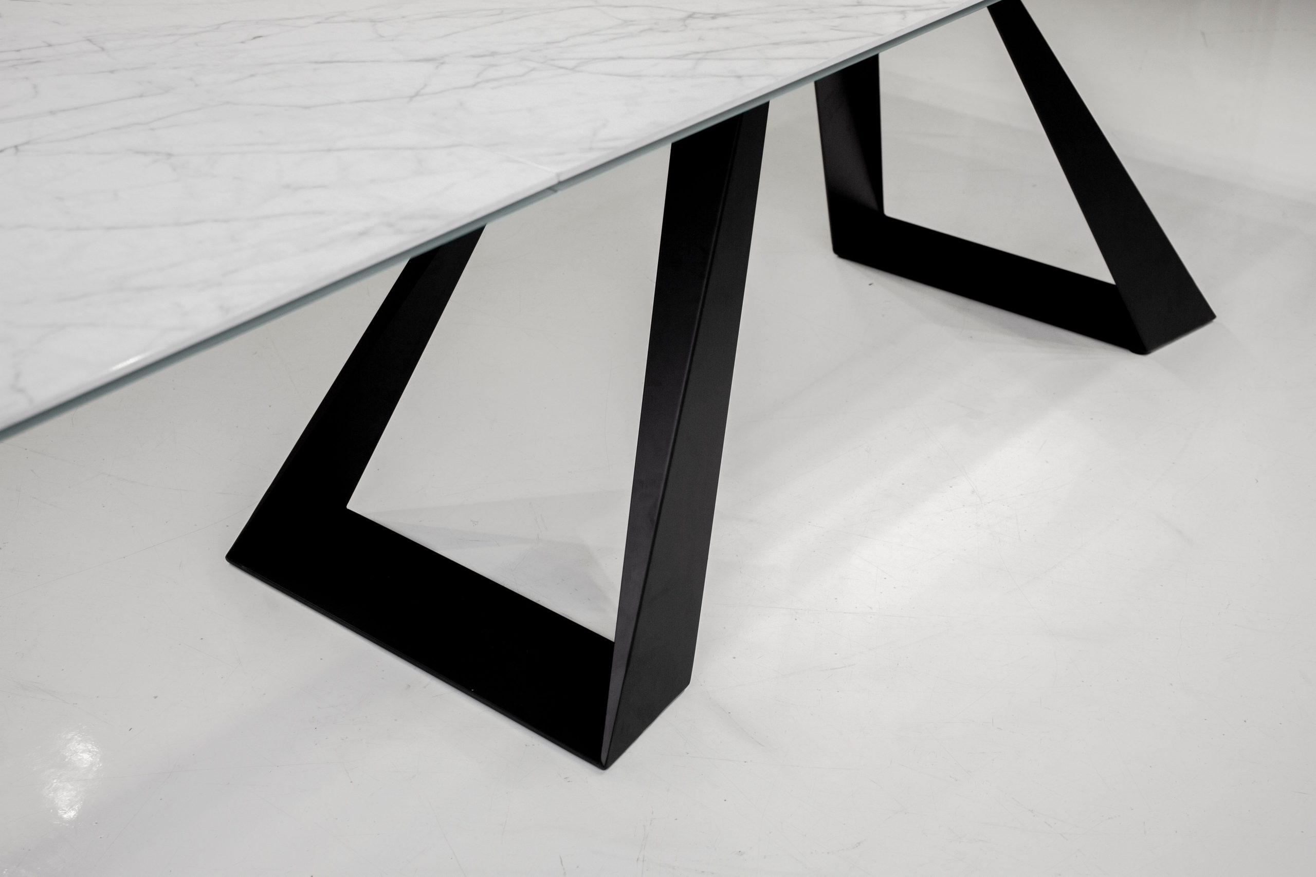 BRIDGE Carrara White Ceramic Extension Dining Table 6 BRIDGE Carrara White Ceramic Extension Dining Table - Image 6