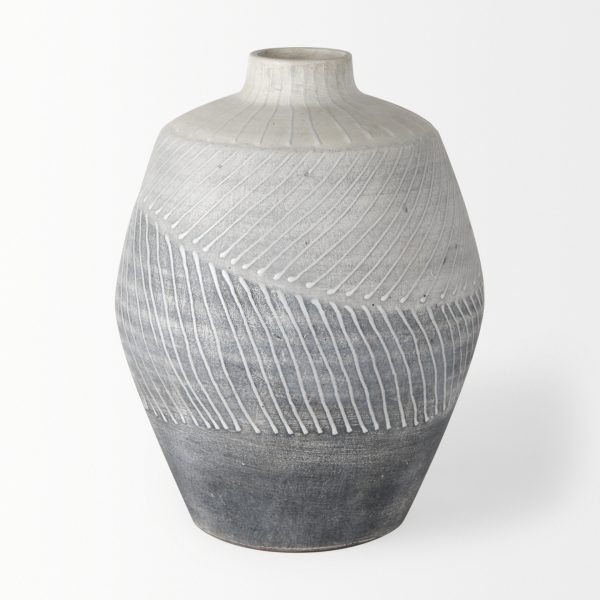 Blume 10H Off White w Gray Textured Vase 3