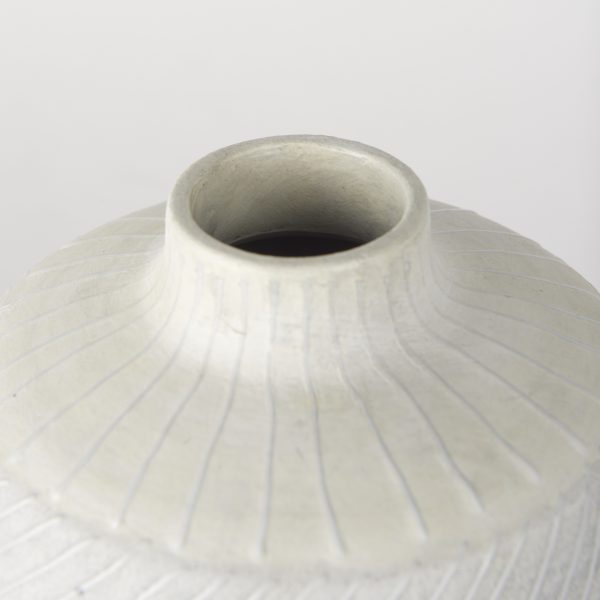 Blume 10H Off White w Gray Textured Vase 5