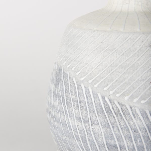 Blume 10H Off White w Gray Textured Vase 6
