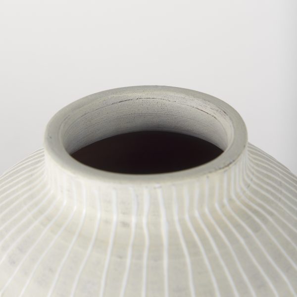 Blume 12.5H Off White w Gray Textured Vase 5