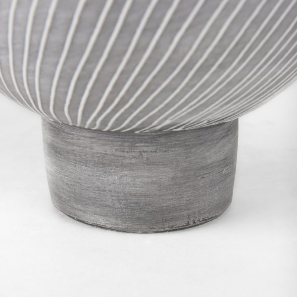 Blume 12.5H Off White w Gray Textured Vase 7