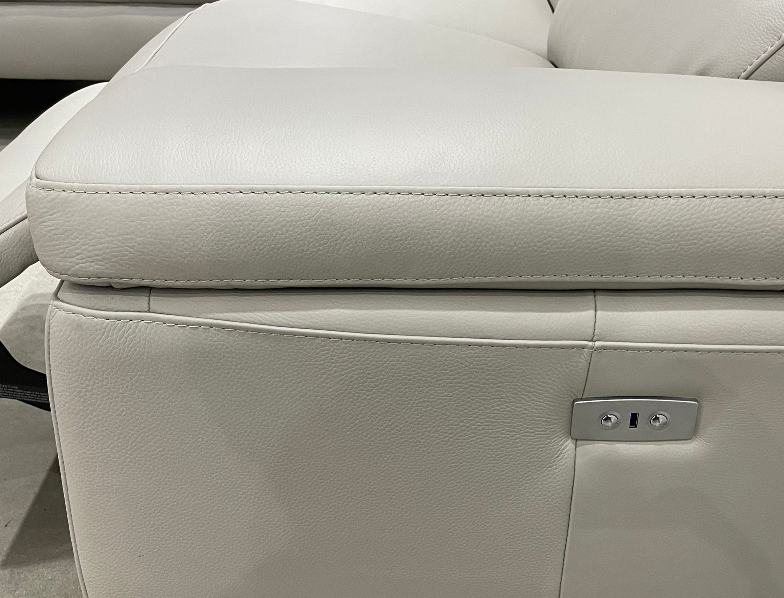 CAMELLO Silver Leather LSF Electric Reclining Chaise Sectional 2 CAMELLO Silver Leather LSF Electric Reclining Chaise Sectional - Image 2