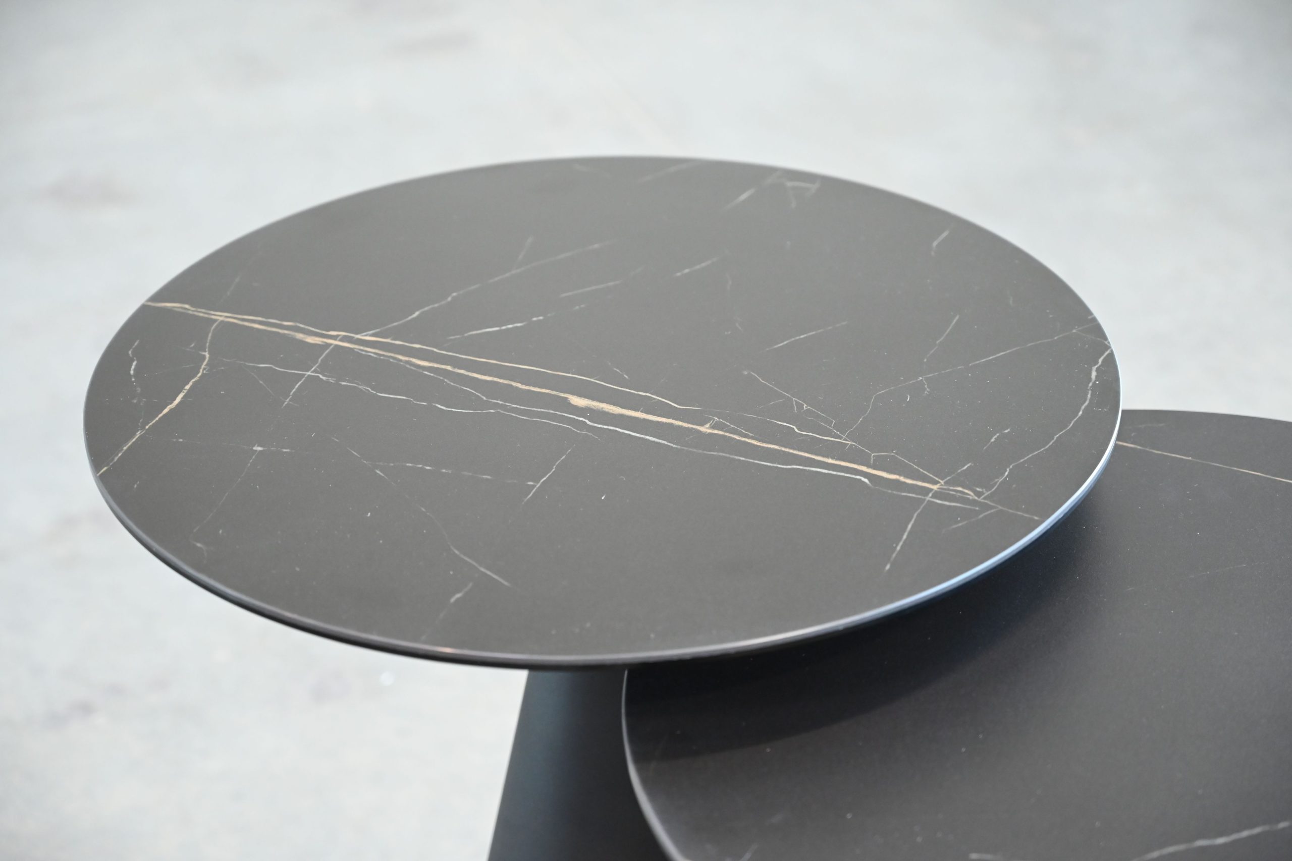 CREMINI Low Brown Ceramic Top Black Steel End Table 3 CREMINI Low Brown Ceramic Top Black Steel End Table - Image 3