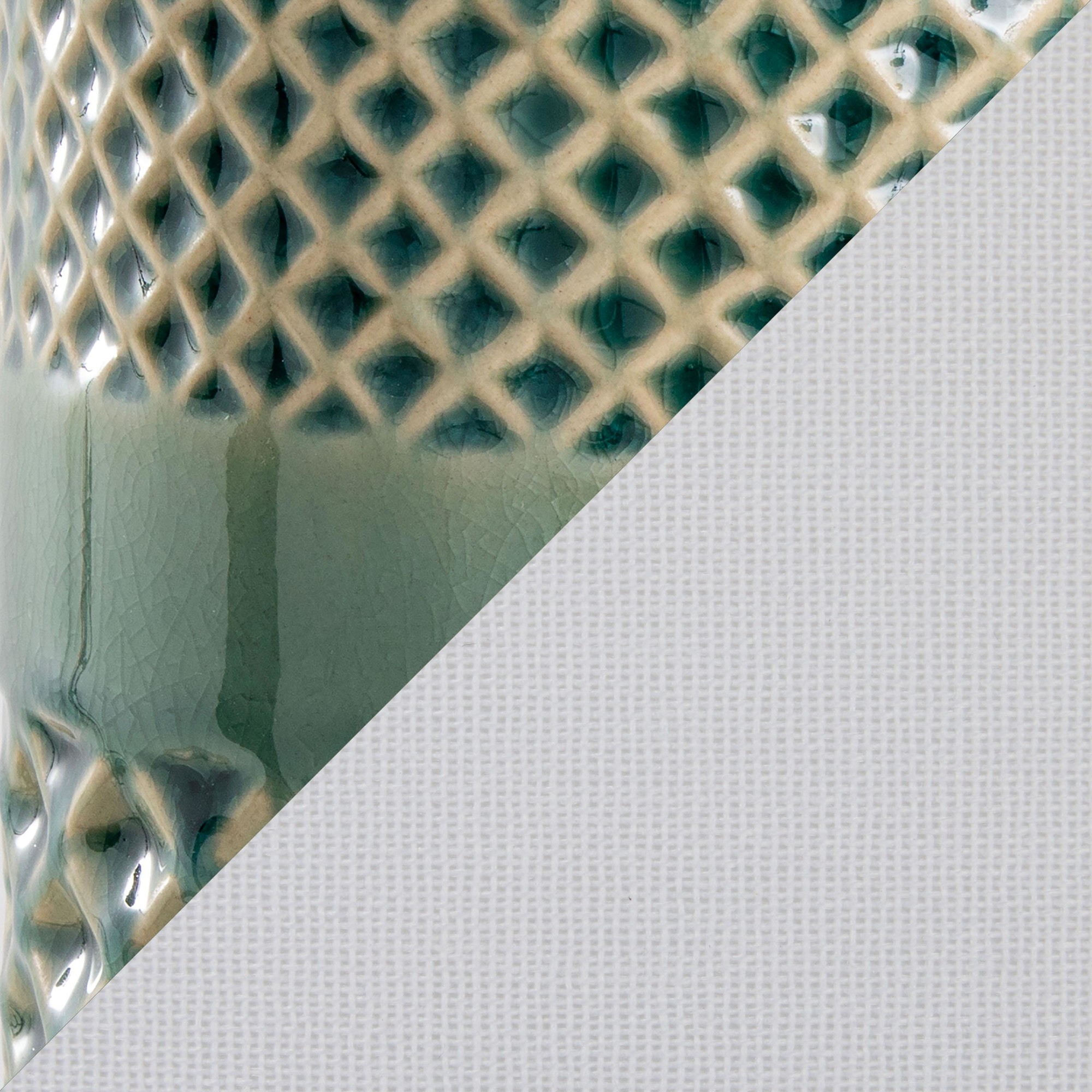 Casa 21-Inch Contemporary Sage Green Ceramic Table Lamps (Set of 2) 6 Casa 21-Inch Contemporary Sage Green Ceramic Table Lamps (Set of 2) - Image 6