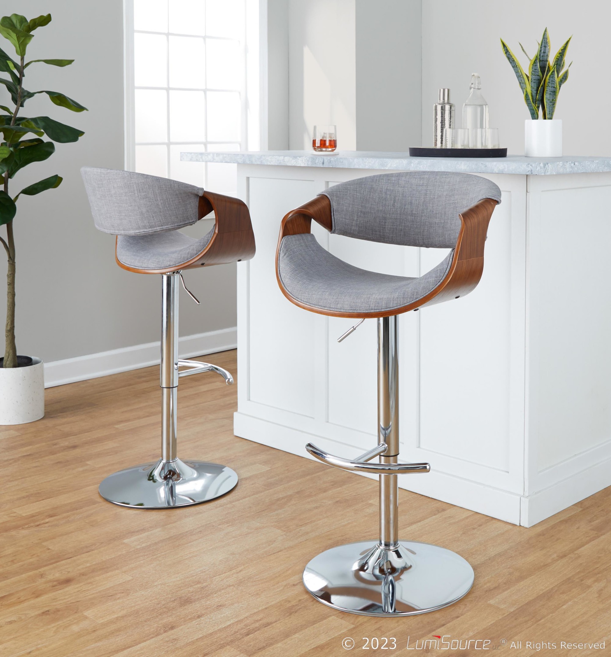 Curvo Mid-Century Modern Swivel Barstool Chrome Walnut Light Grey (Set of 2) 4 Curvo Mid-Century Modern Swivel Barstool Chrome Walnut Light Grey (Set of 2) - Image 4